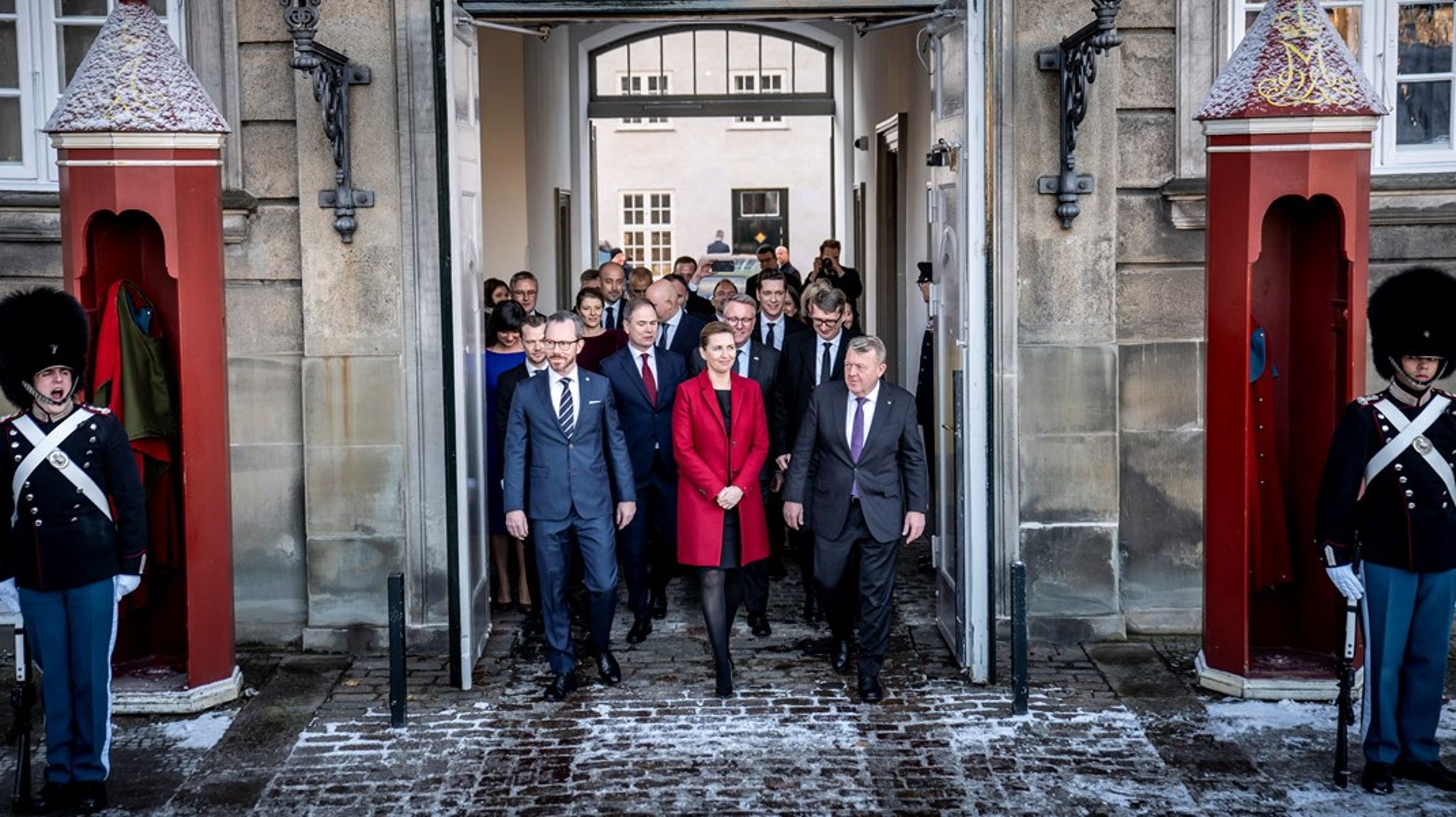 Når velfærdsstaten skal reformeres, er det ikke bare, fordi den skal køre lidt længere på literen. Det handler om at sikre, at den overhovedet kan bestå i en verden, der set fra Mette Frederiksens stol er præget af den ene krise på den anden, skriver&nbsp;Christian Egander Skov.