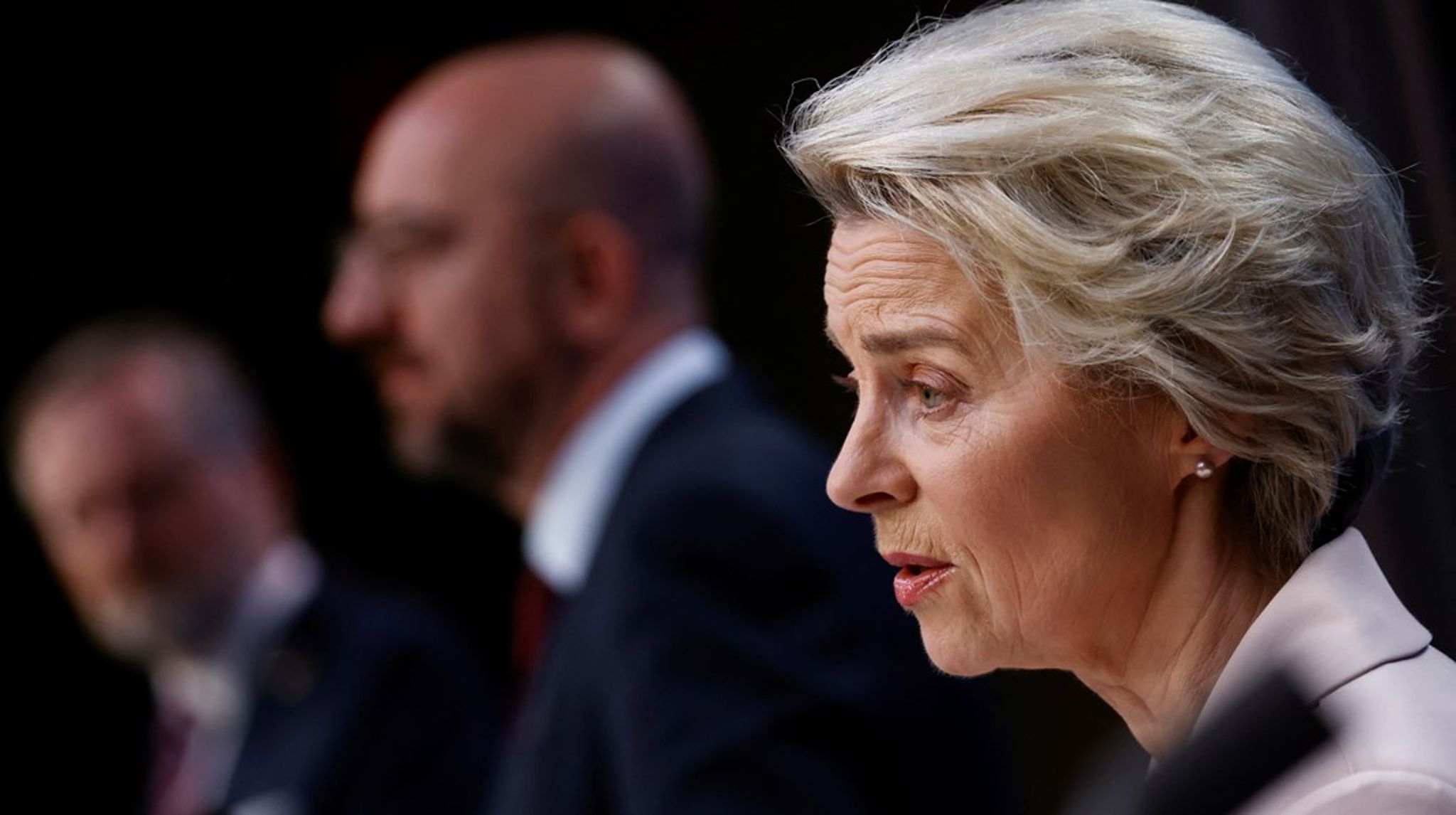 EU-kommissionsformand Ursula von der Leyen har fået lektier for efter et&nbsp;&nbsp;EU-topmøde. Hun skal levere en rapport inden udgangen af januar om, hvad der kan gøres for at hjælpe trængte europæiske virksomheder, der er presset af effekterne af krigen i Ukraine.