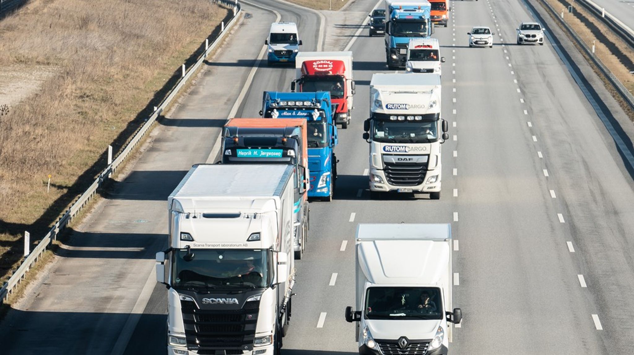 Fra 2027 skal et nyt CO2-kvotesystem regulere udledningen og omkostningen for energiforbruget i bygninger og brændstofudledninger for vejgodstransport. I transportsektoren pålægges kvoteansvaret brændstofproducenterne&nbsp;–&nbsp;og dermed ikke vognmændene.