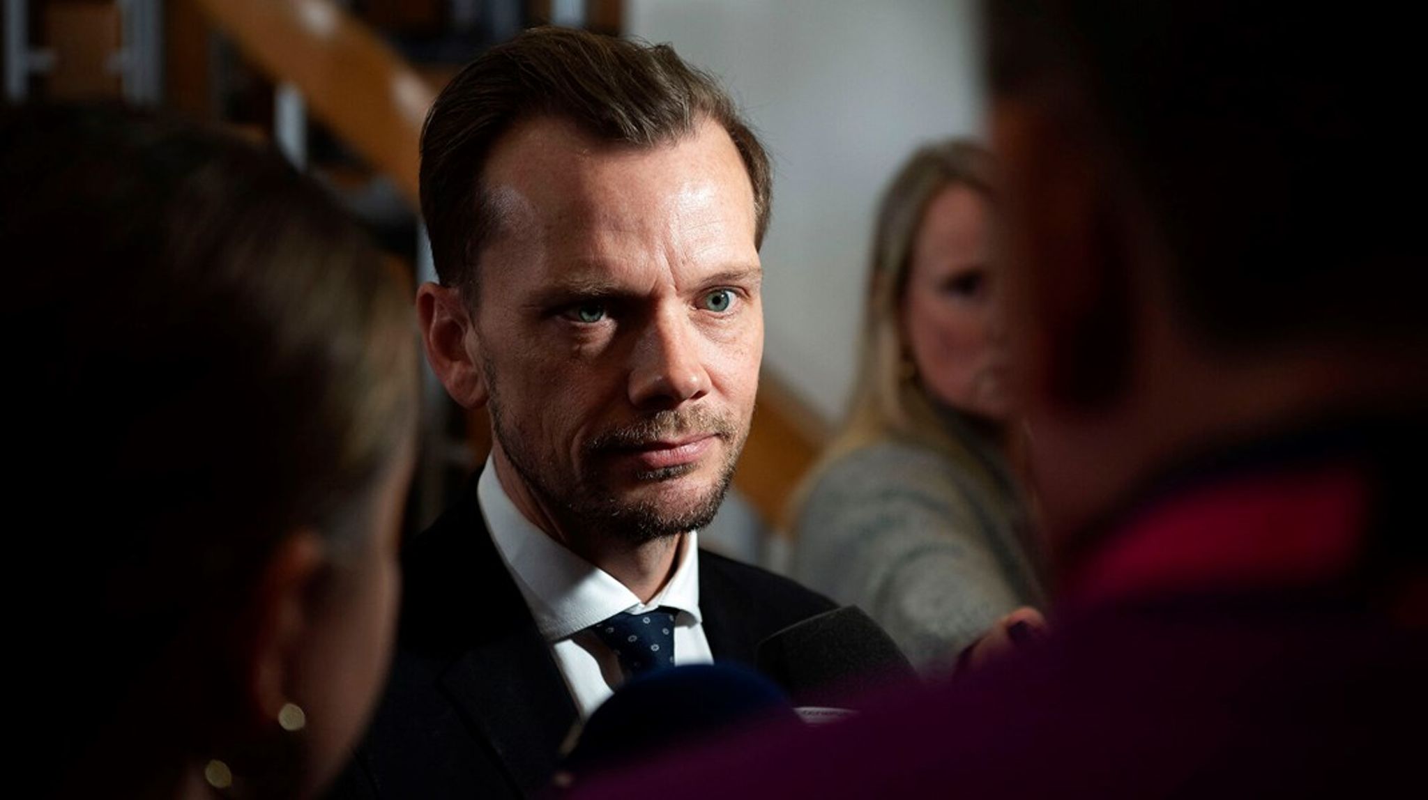 Selvom der er meget mørke, er der også lys forude. Og personligt har jeg store forhåbninger til Hummelgaards tid på posten,&nbsp;skriver David Sausdal.