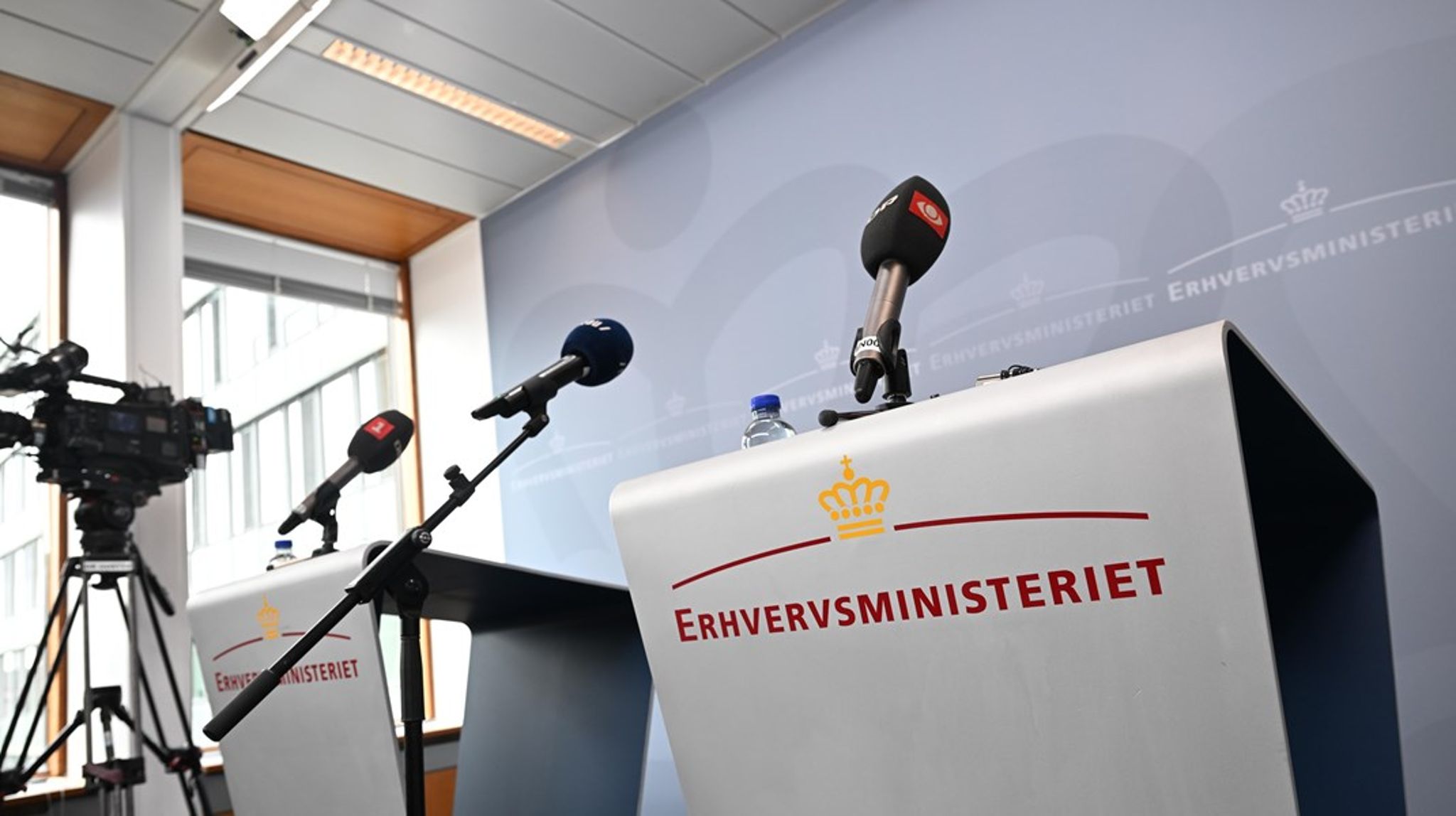 Professor Lisbet Christoffersen er uenig med Erhvervsministeriets vurdering. Man kan sagtens bevare helligdagsbegrebet i lukkeloven, siger hun.