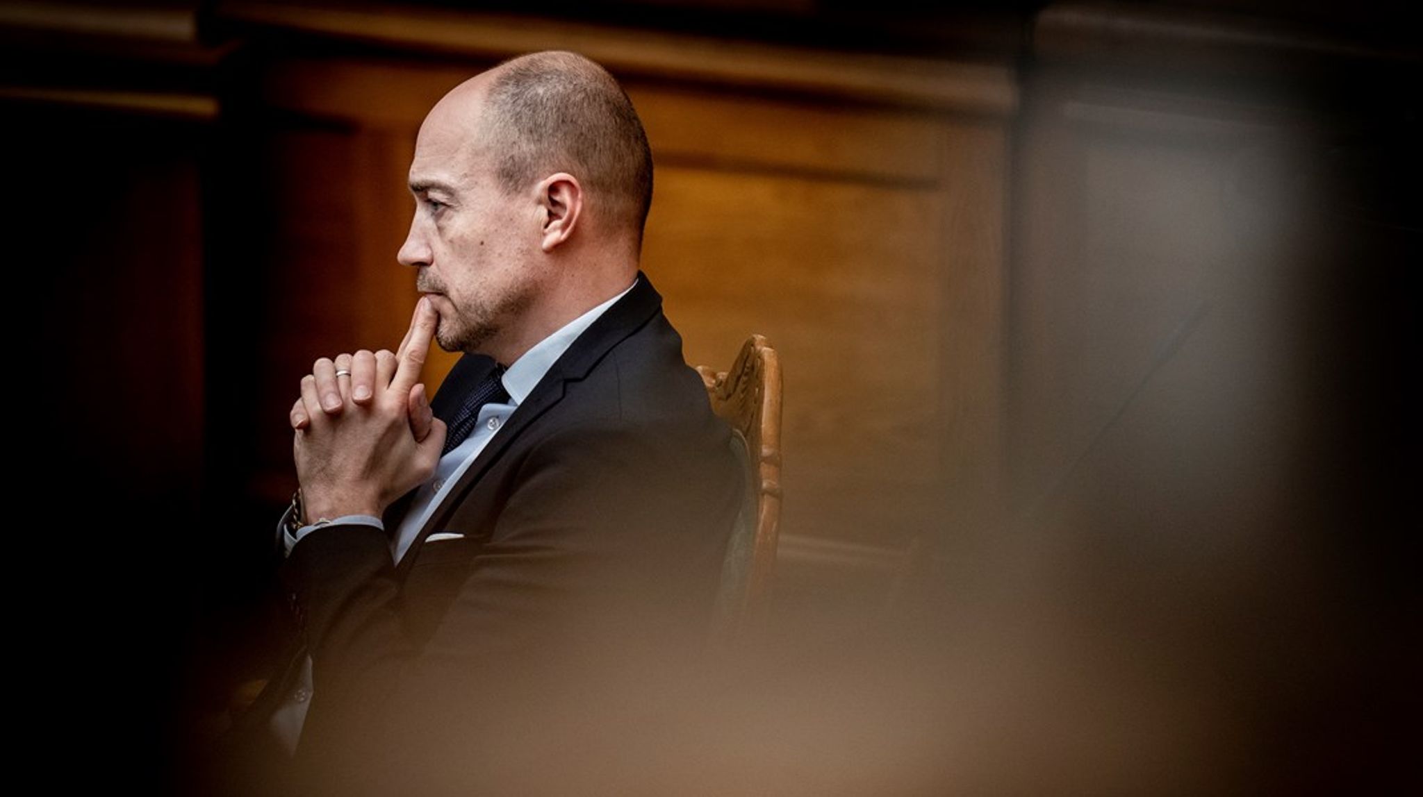 Den nye miljøminister Magnus Heunicke (S) bør udfordre Miljøstyrelsens vurdering af, om man kan forhindre RGS Nordic i at importere olieholdigt norsk spildevand. Det mener flere kritikere, som kræver en uvildig eksperts syn på sagen.