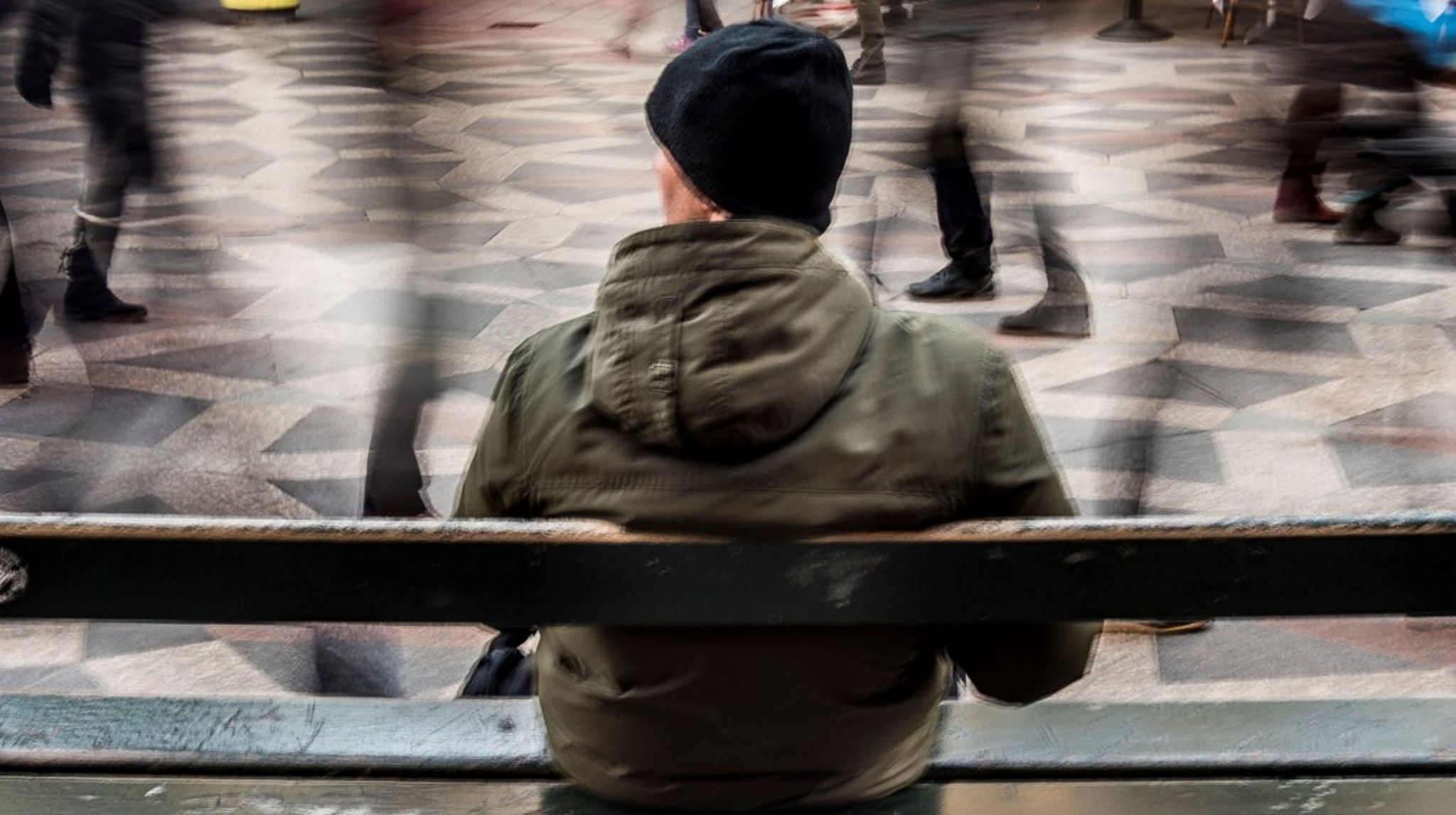 Tidligere anbragte unge har højere risiko for at ende i hjemløshed end andre, fordi deres netværk er mere spinkelt, skriver fem organisationer og en forsker.