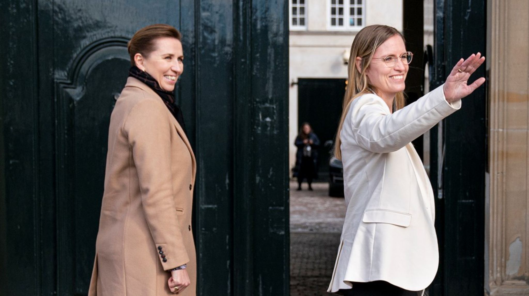 Stephanie Lose (V) blev torsdag udnævnt som fungerende økonominister på et doorstep og er gået på orlov fra sine poster i Danske Regioner.