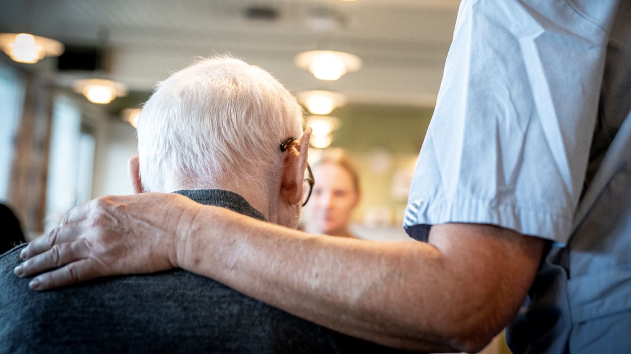 "Men patienten kan jo bare sige nej," lyder det ofte prompte fra tilhængere af aktiv dødshjælp. Men det kan være sin sag, når man først har været til besvær og belastning for ægtefællen gennem flere års sygdom, skriver Jacob Birkler.