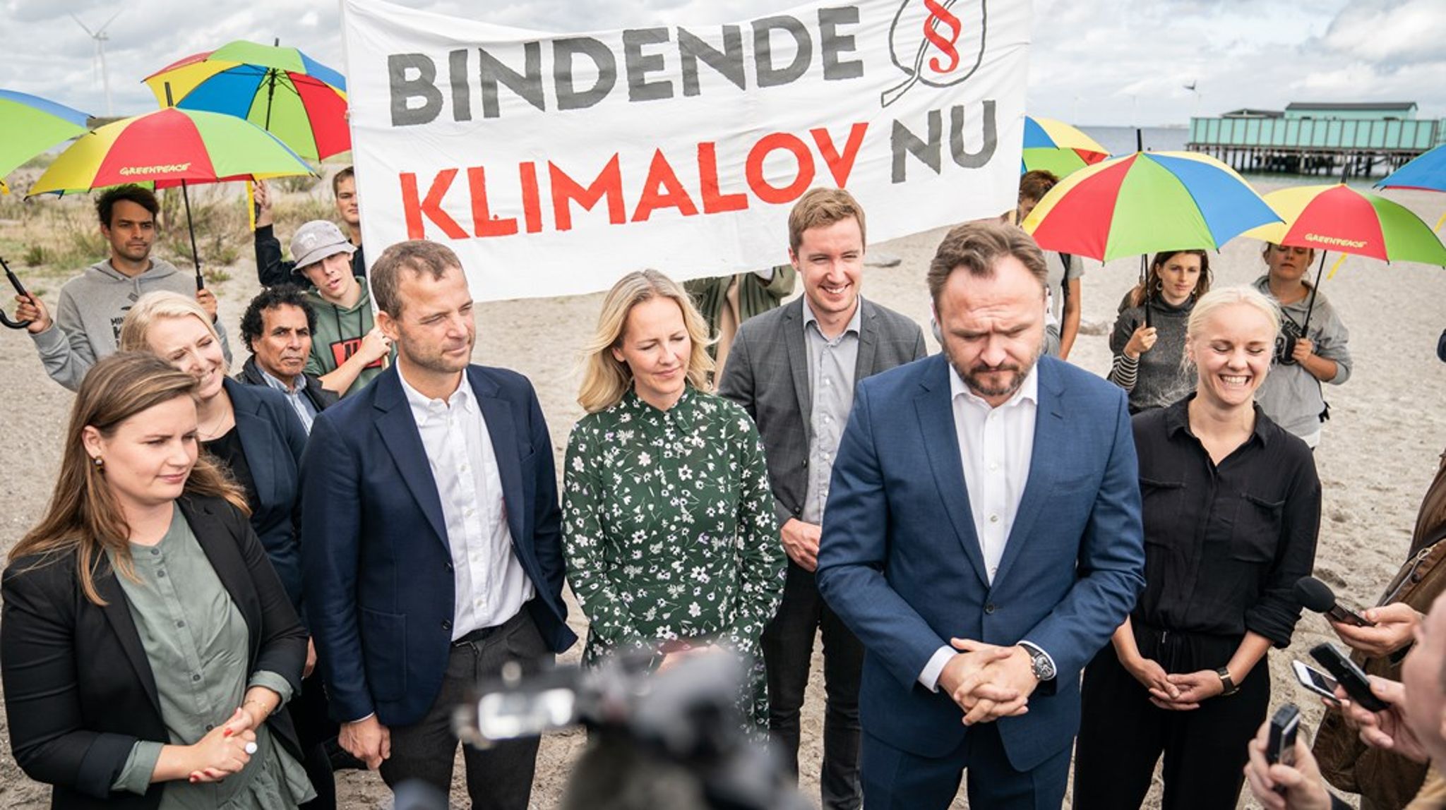 En bred skare af politikere tog første skridt mod klimaloven i september 2019, som blev vedtaget i Folketinget i 2020. Nu udfordres de danske klimamål af dem, der er blevet sat i Bruxelles.&nbsp;
