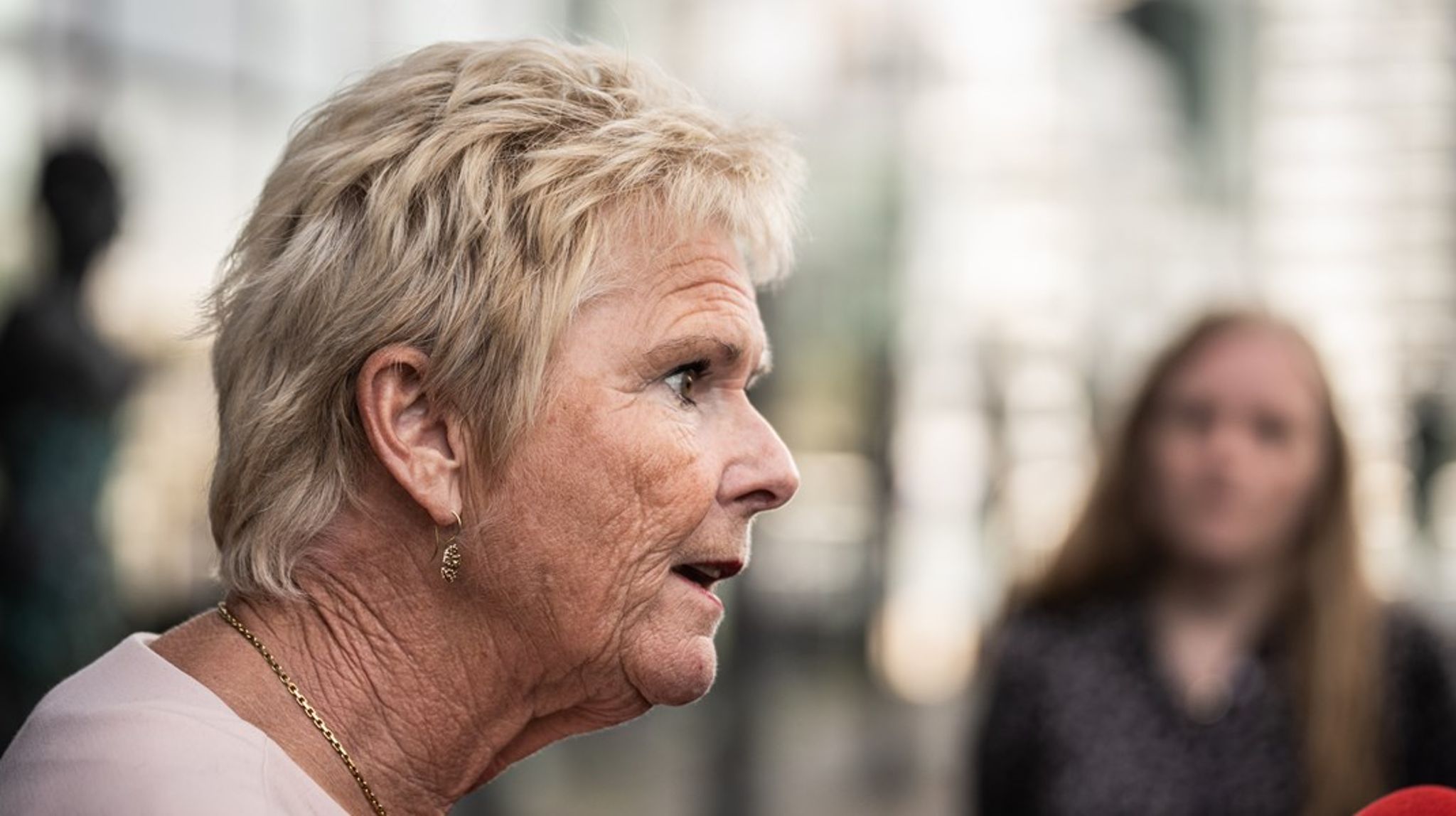 FH's formand, Lizette Risgaard, går på selvvalgt orlov, mens en ekstern advokatundersøgelse skal granske i beskyldninger om upassende og krænkende adfærd fra hendes side.