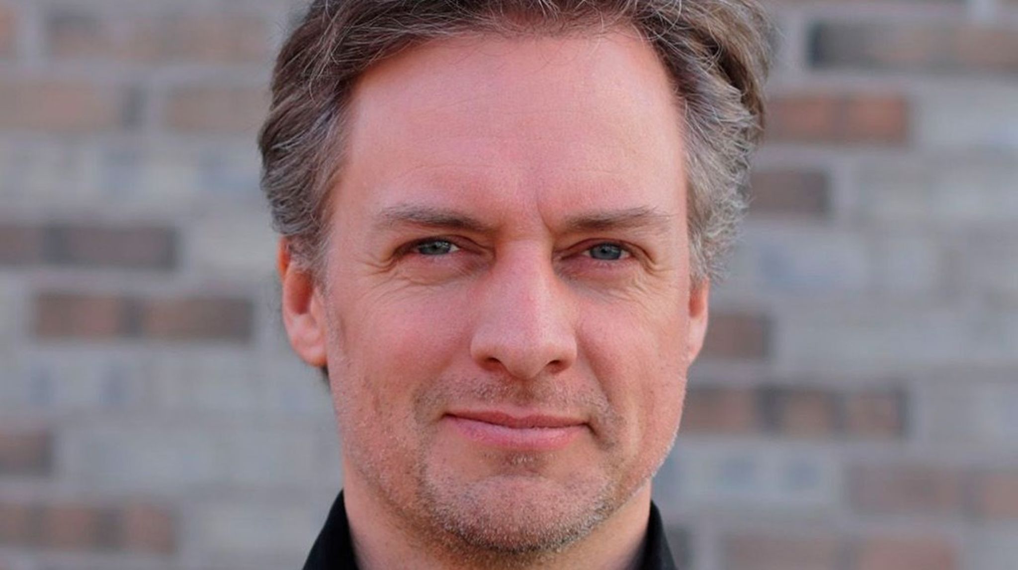 Scleroseforeningens forskningschef, Lasse Skovgaard, har søgt nye græsgange hos Sanges Hus efter 16 år hos foreningen.&nbsp;