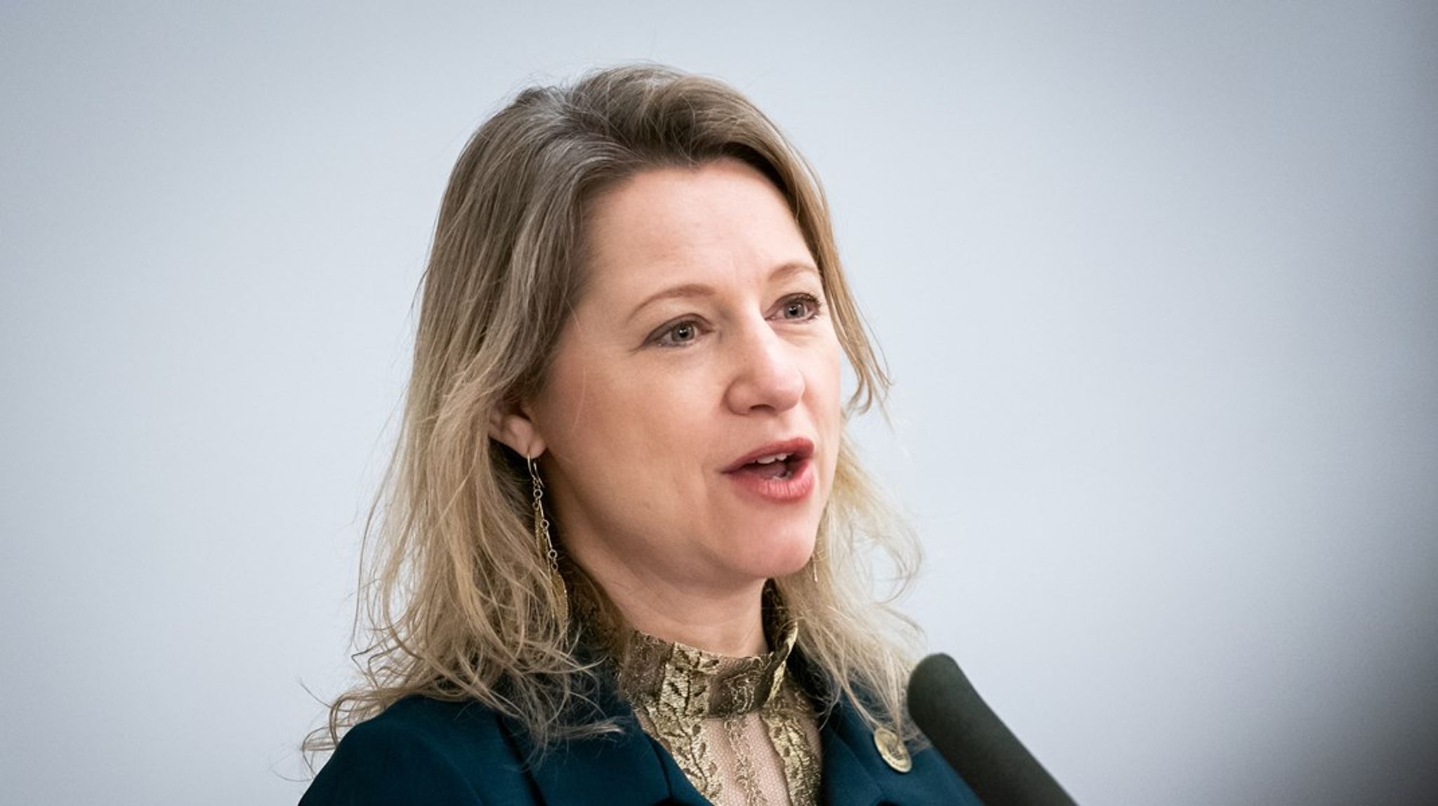 De socialdemokratiske kredsformænd i København udtrykker opbakning til overborgmester Sophie Hæstorp Andersen og retter en kritik af anonyme kilder i partiet.&nbsp;