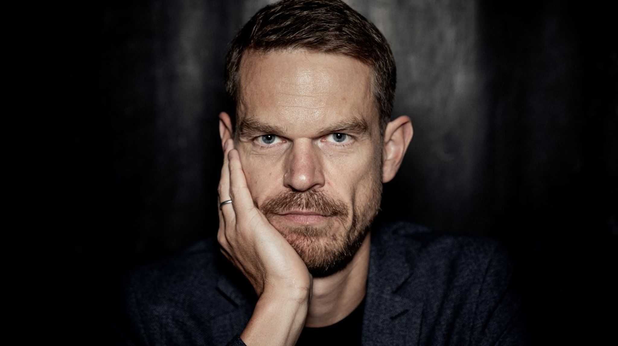 Jeg mener, at vi gør klogt i at forsvare ironien i dag – ikke på trods af tidens krig og kriser, men på grund af dem, skriver Svend Brinkmann.
