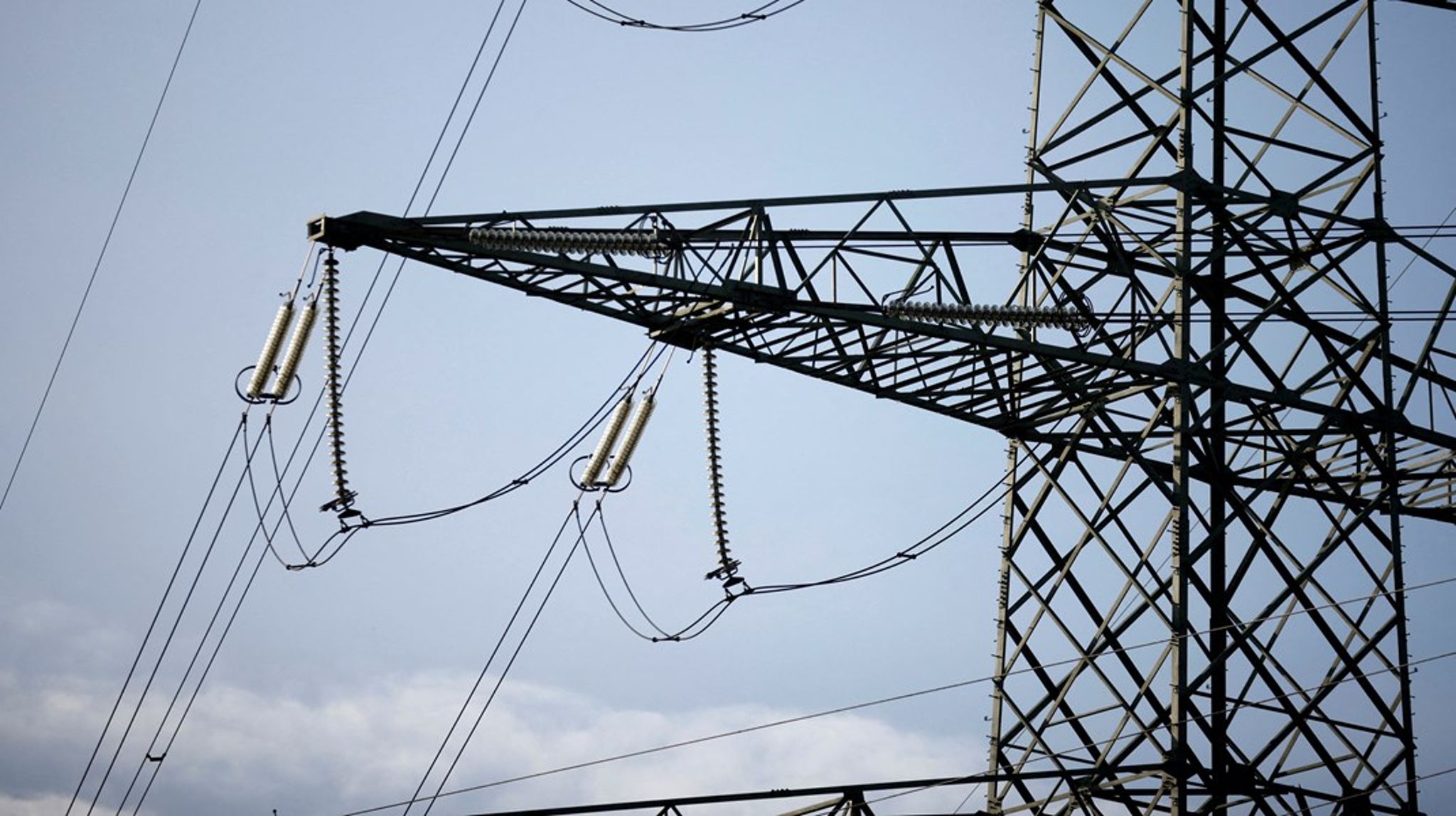 SF6-gas er 25.200 gange mere potent end CO2, og selvom EU har taget tilløb til et totalforbud siden 2014, er brugen af gassen i elektrisk koblingsudstyr langt fra forsvundet, skriver Henrik Wilhøft, Eaton.