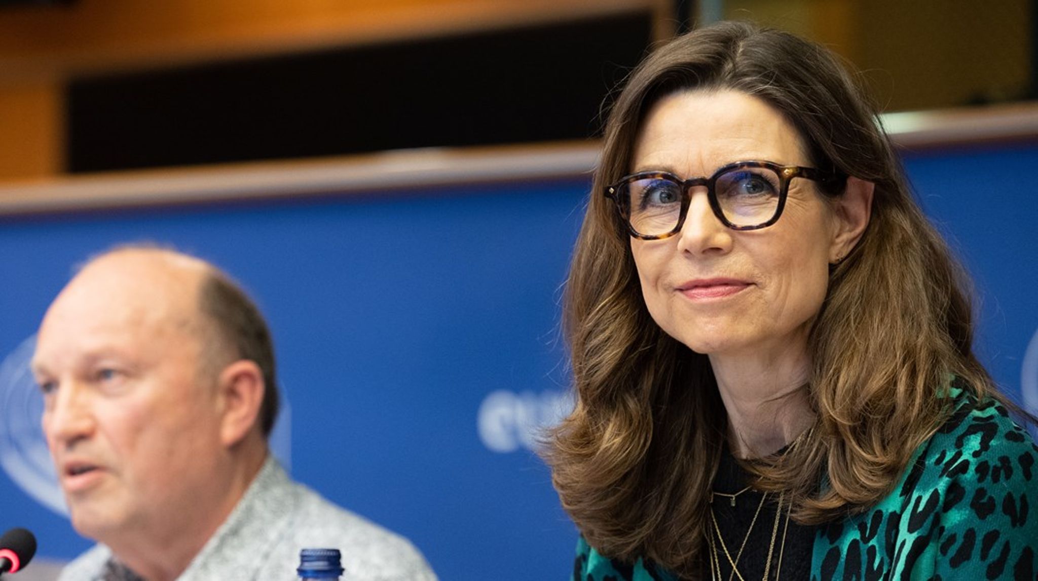 Pernille Weiss har endnu ikke besluttet, hvad hun vil gøre, efter hendes parti har bedt hende om at forlade sin plads i Parlamentet i kølvandet på anklager om mobning og chikane fra tidligere medarbejdere.