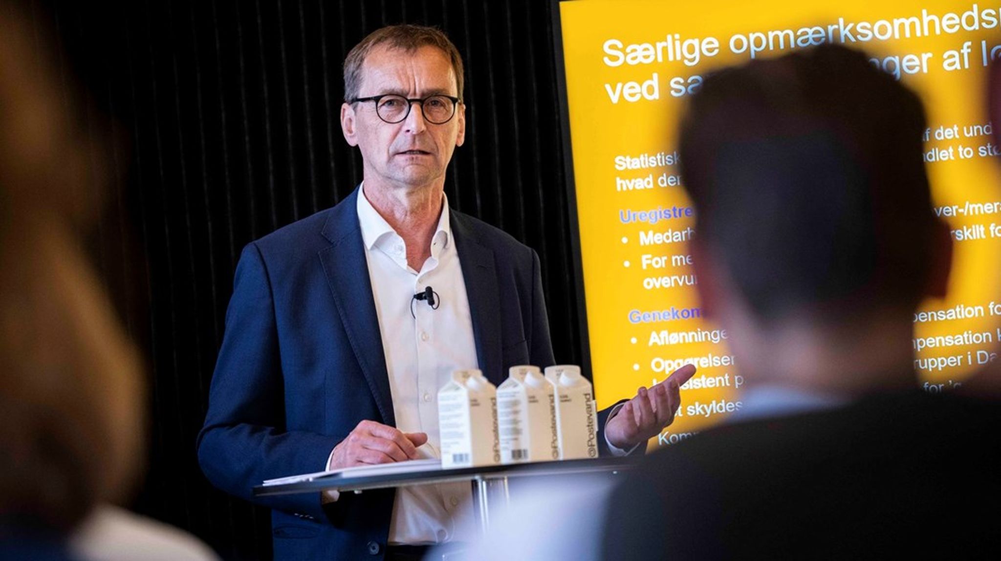 Siden 2021 har Lønstrukturkomitéen undersøgt lønstrukturen i den offentlige sektor. Tirsdag 13. juni var præsenterede komitéen&nbsp;sin&nbsp;hovedrapport sammen med lønberegninger på tværs af personalegrupper.