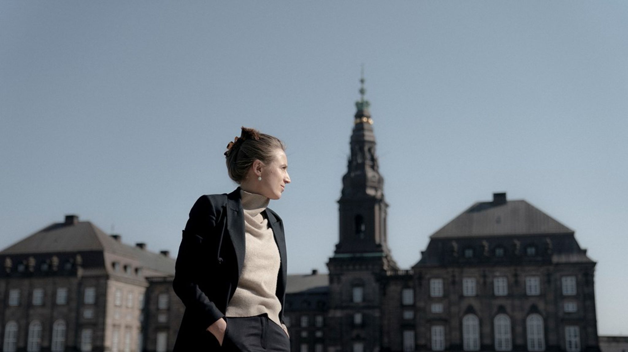 Theresa Scavenius foreslår, at der blandt andet skal kigges på, hvorvidt det er muligt at nytænke mediestøtten, så det bliver lettere for os borgere at dele og engagere os i kvalitetsjournalistik. Et forslag hun håber, kulturministeren tager med i den mediepolitiske redegørelse. 