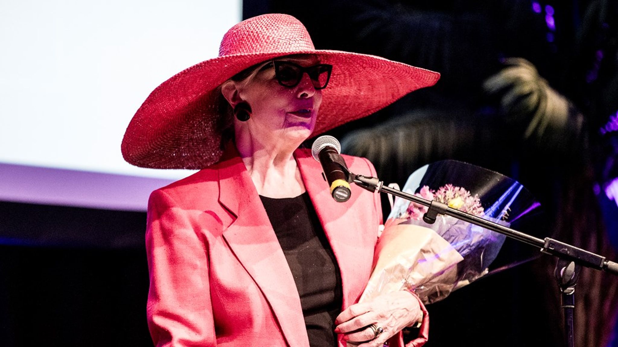 I 1973 debuterede Suzanne Brøgger med "Fri os fra kærligheden".
