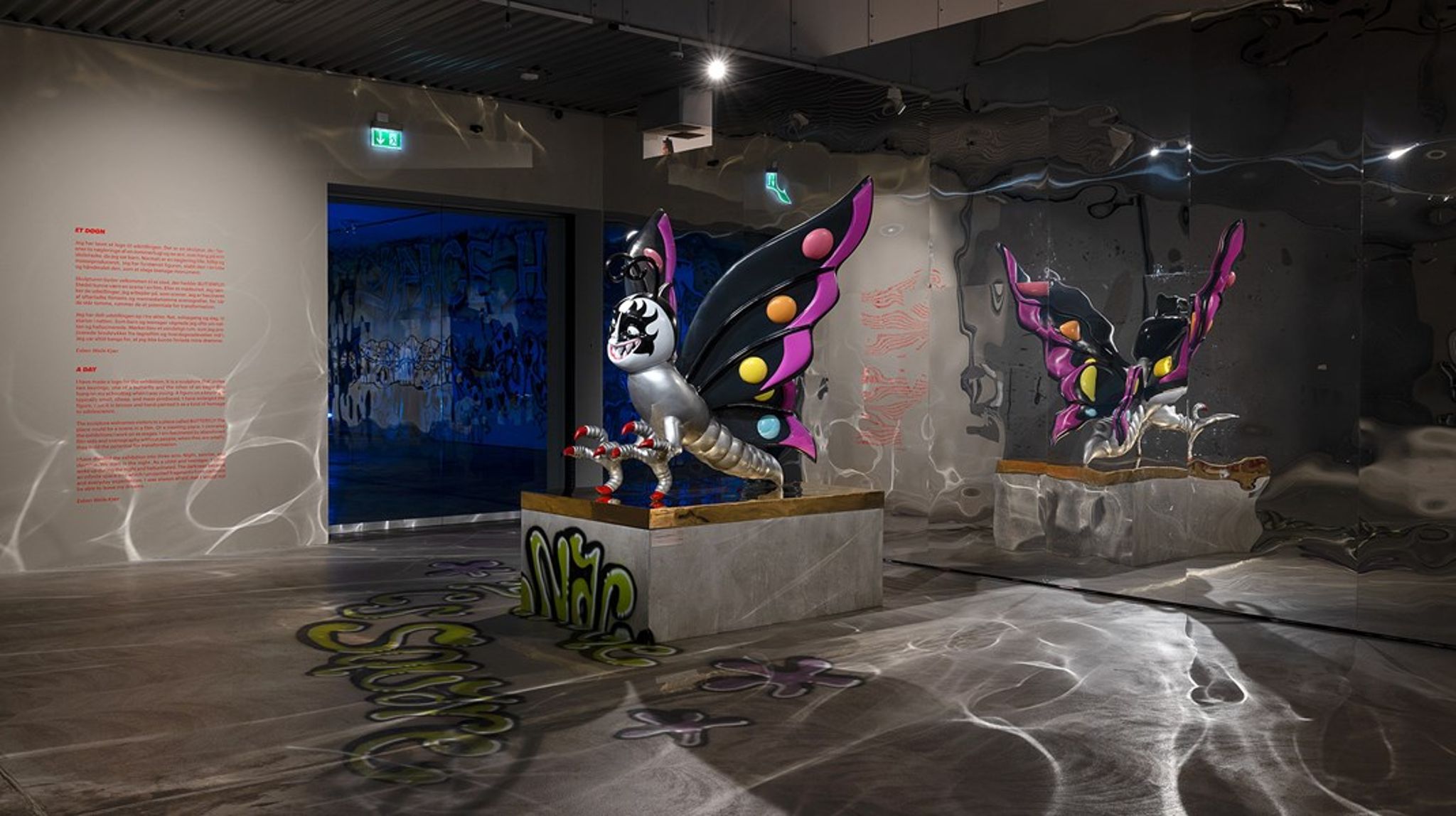 Kunstmuseet ARKEN er en af de kulturinstitutioner, som både modtager midler fra fonde og fra staten. I resten af 2023 kan man blandt andet opleve udstillingen BUTTERFLY! som er et særligt udvalg af værker fra museets egen samling, sammensat af kunstneren Esben Weile Kjær. ”Jeg synes, at vi skal kigge på dem igen. Prøve at forstå os selv ud fra dem. Ikke som vi var, da de blev skabt, men som vi er i dag. For at kunne se fremad,” siger han.&nbsp;