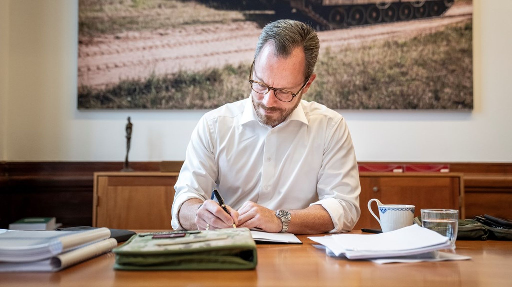 Det ville være utroligt dejligt, hvis vi snart kunne holde op med at debattere, om en stresssygemelding diskvalificerer en politiker fra toppolitik, skriver&nbsp;Anja Søndergaard Elsby.