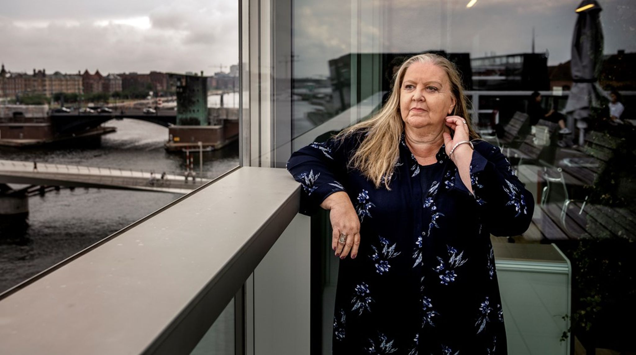 Er vi blevet så ligeglade overfor vores kristne tilhørsforhold, at det ikke ville kunne ophidse os en tøddel, hvis muslimske provokatører stillede sig op og brændte et par bibler af, spørger&nbsp;Lisbeth Knudsen.