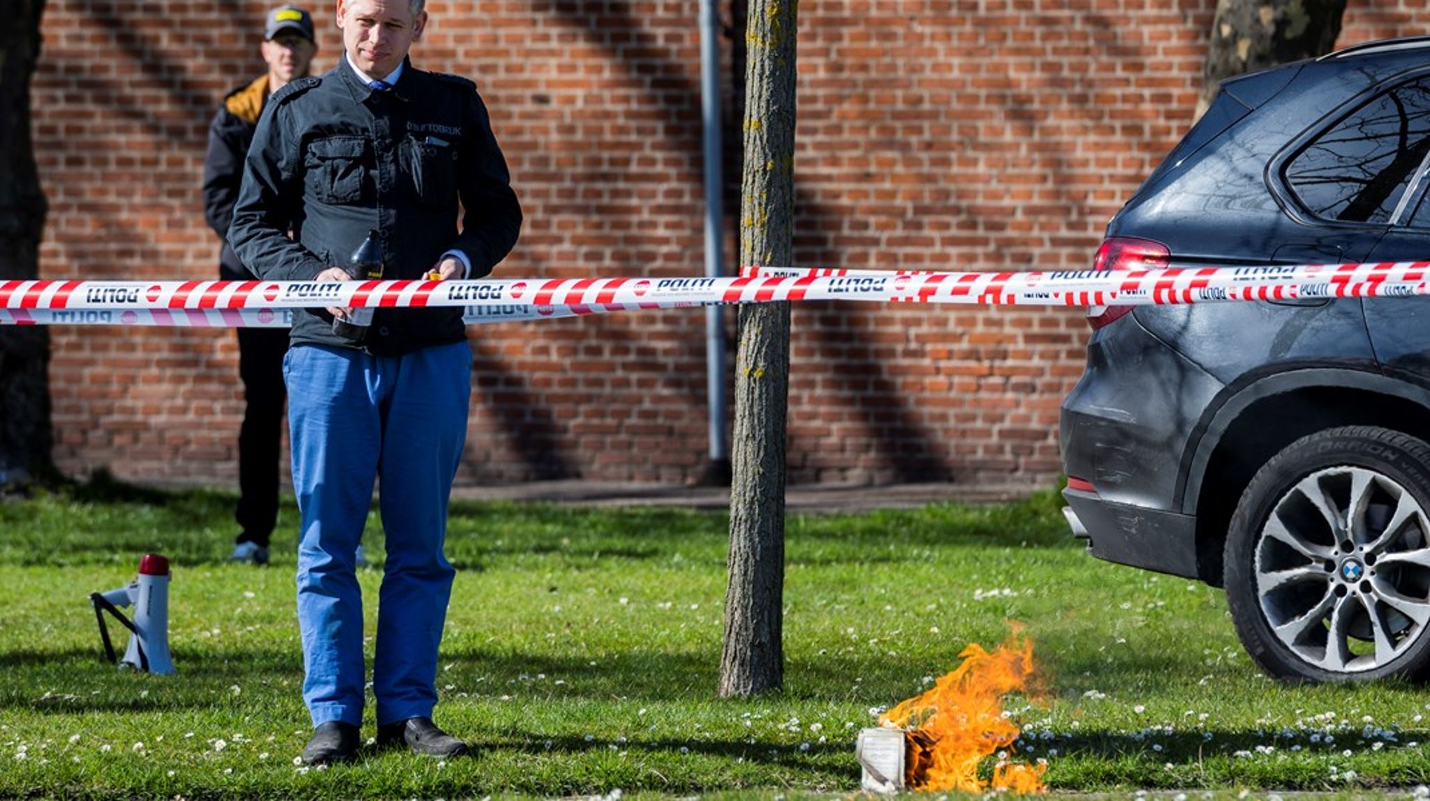 Ytringsfrihedsfundamentalister, der siger, at det er en glidebane – ’for når først vi underkaster os mørkets kræfter en gang, så helmer mørket aldrig’ – er virkelighedsfjerne, skriver David Trads.