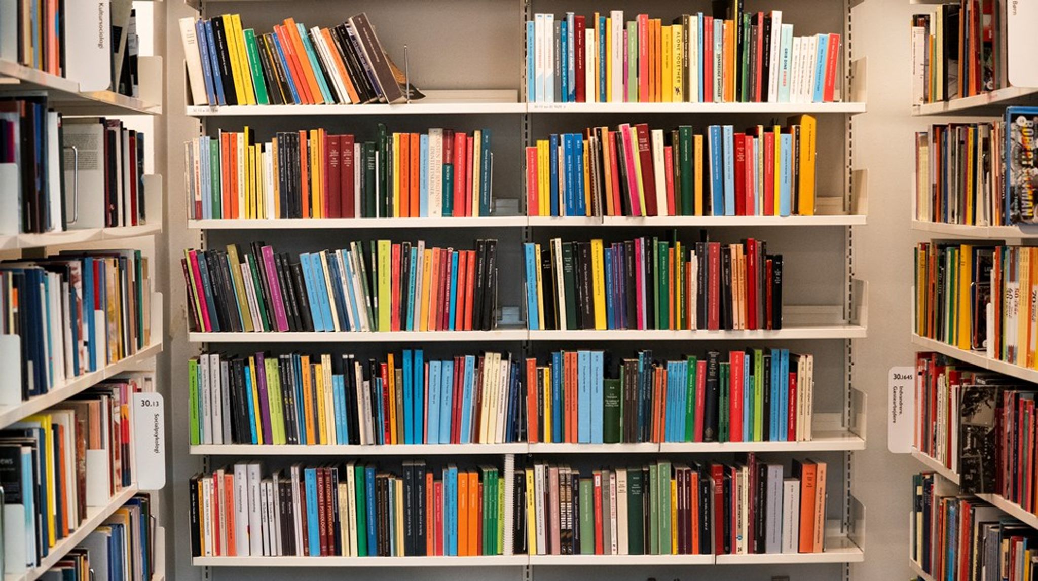 Anders Dalsgard frygter, at nye nedskæringer på kulturområdet kan&nbsp;betyde mindre støtte til udsatte unge og ældre
på bibliotekerne, færre museumsoplevelser til skoleelever og turister samt
færre koncert- og teateroplevelser især uden for de store byer.&nbsp;