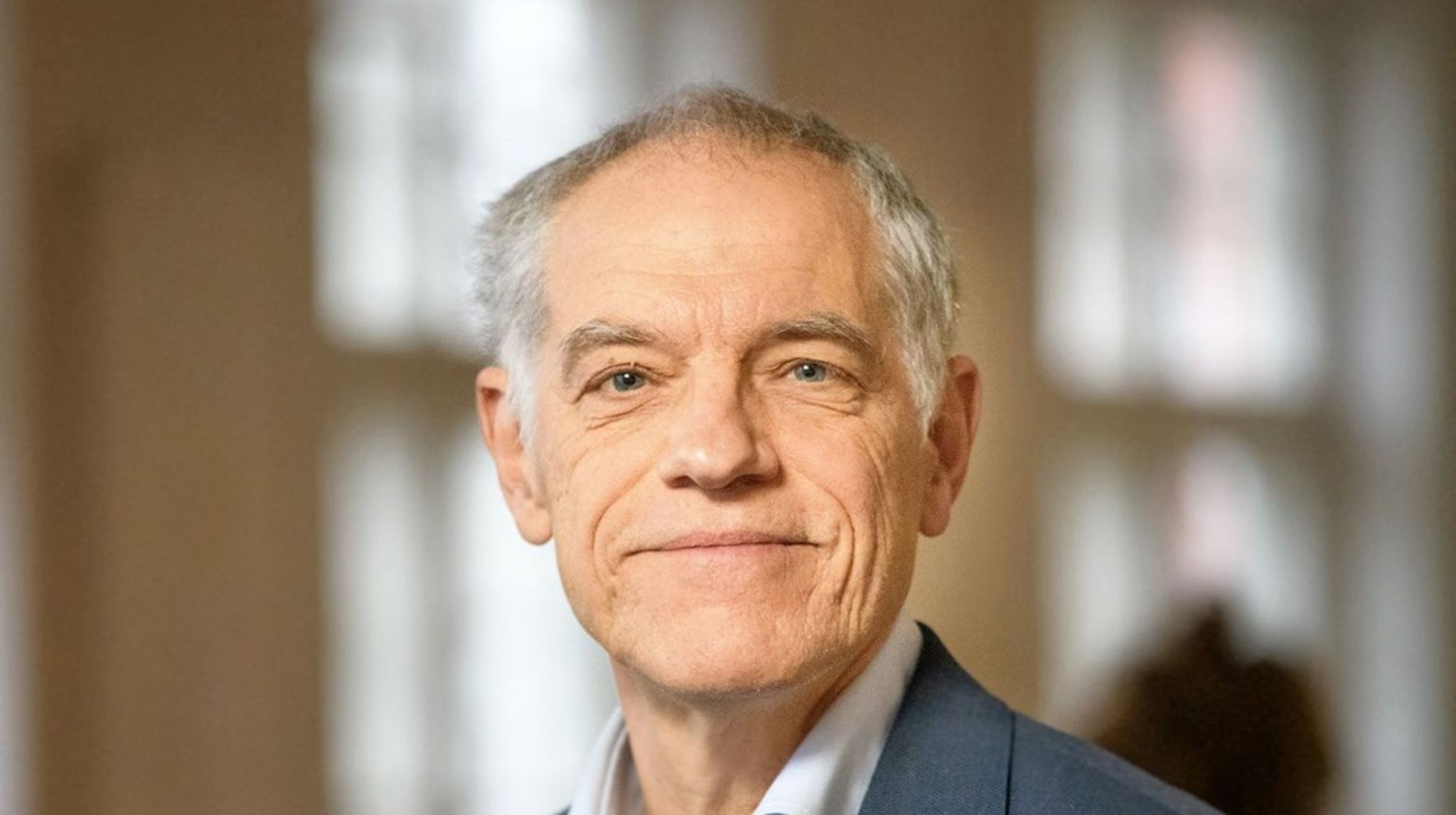 Jesper Hermansen er uddannet&nbsp;cand.jur. fra Københavns Universitet.