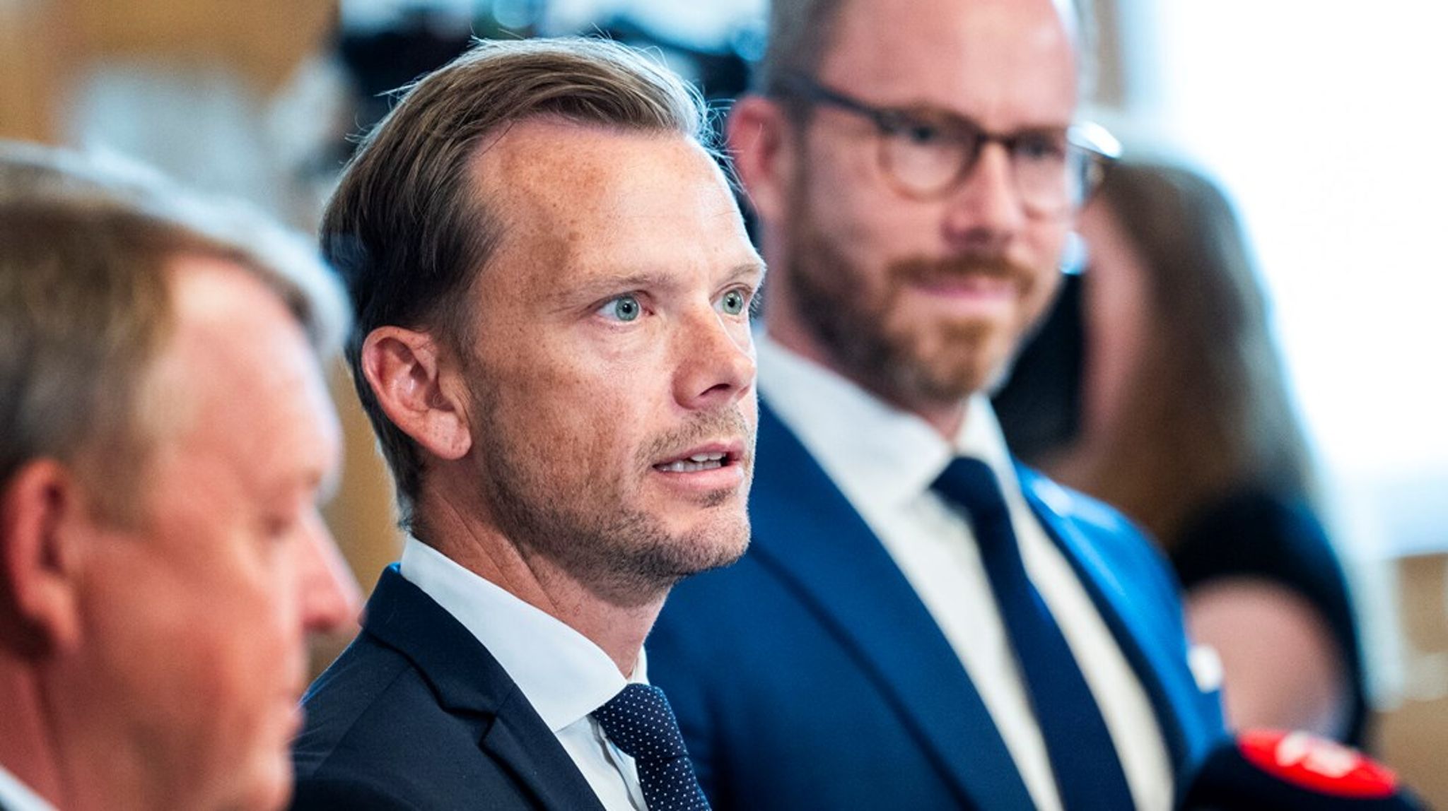 Det har ikke været muligt for Justitsministeriet – og justitsminister Peter Hummelgaard (S) i midten&nbsp;–&nbsp;at vende tilbage med en kommentar inden deadline.