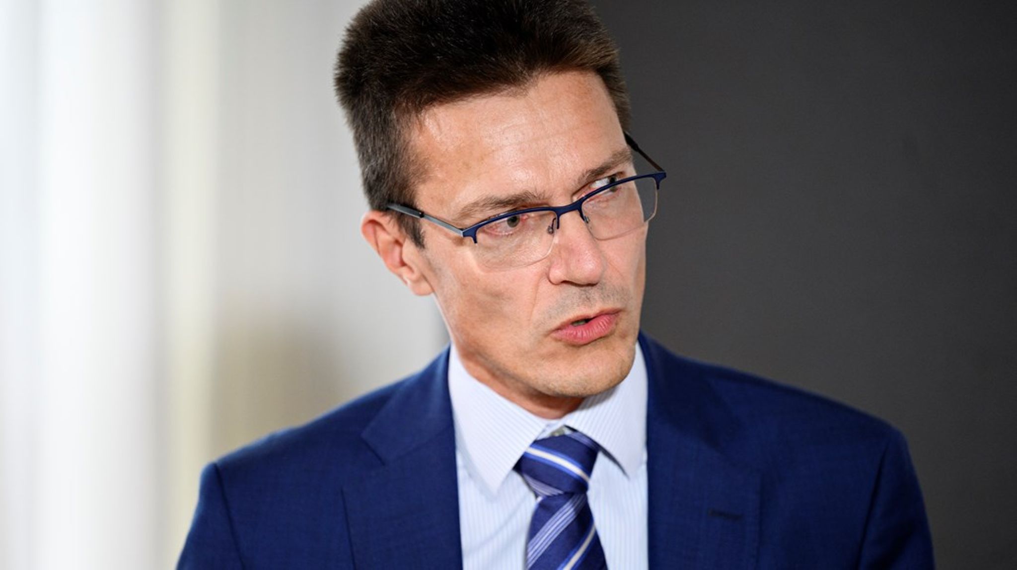 Kirkeministeriets departementschef, Christian Dons Christensen, måtte svare på mange spørgsmål, da han i sidste uge deltog i høringen om "flugten fra embedsværket".