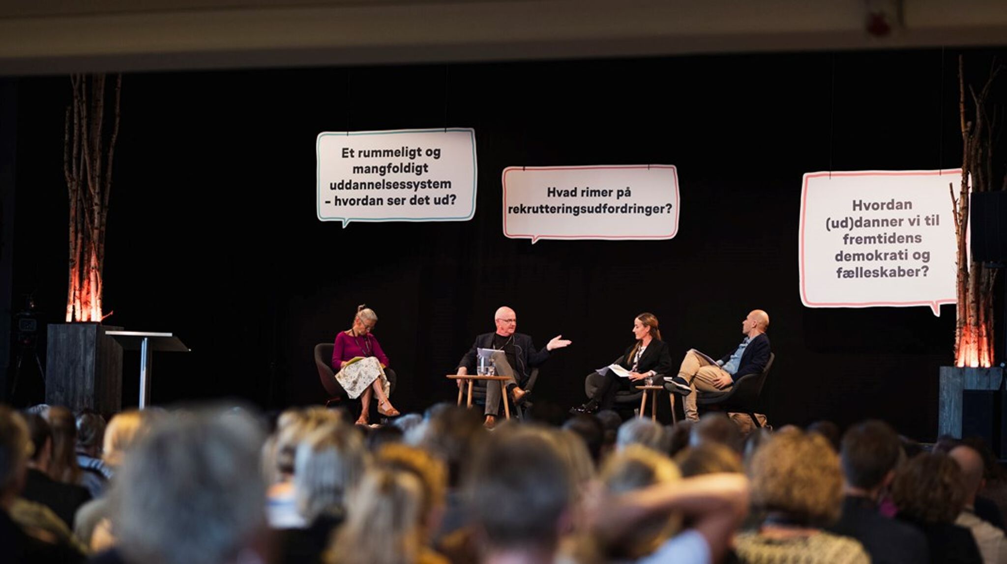 Ning de Coninck-Smith, Jens Erik Christensen og Ane Qvortrup deltog torsdag på Uddannelsesdebatten i en talk med Adam Holm om den uddannelsespolitiske historie i Danmark.