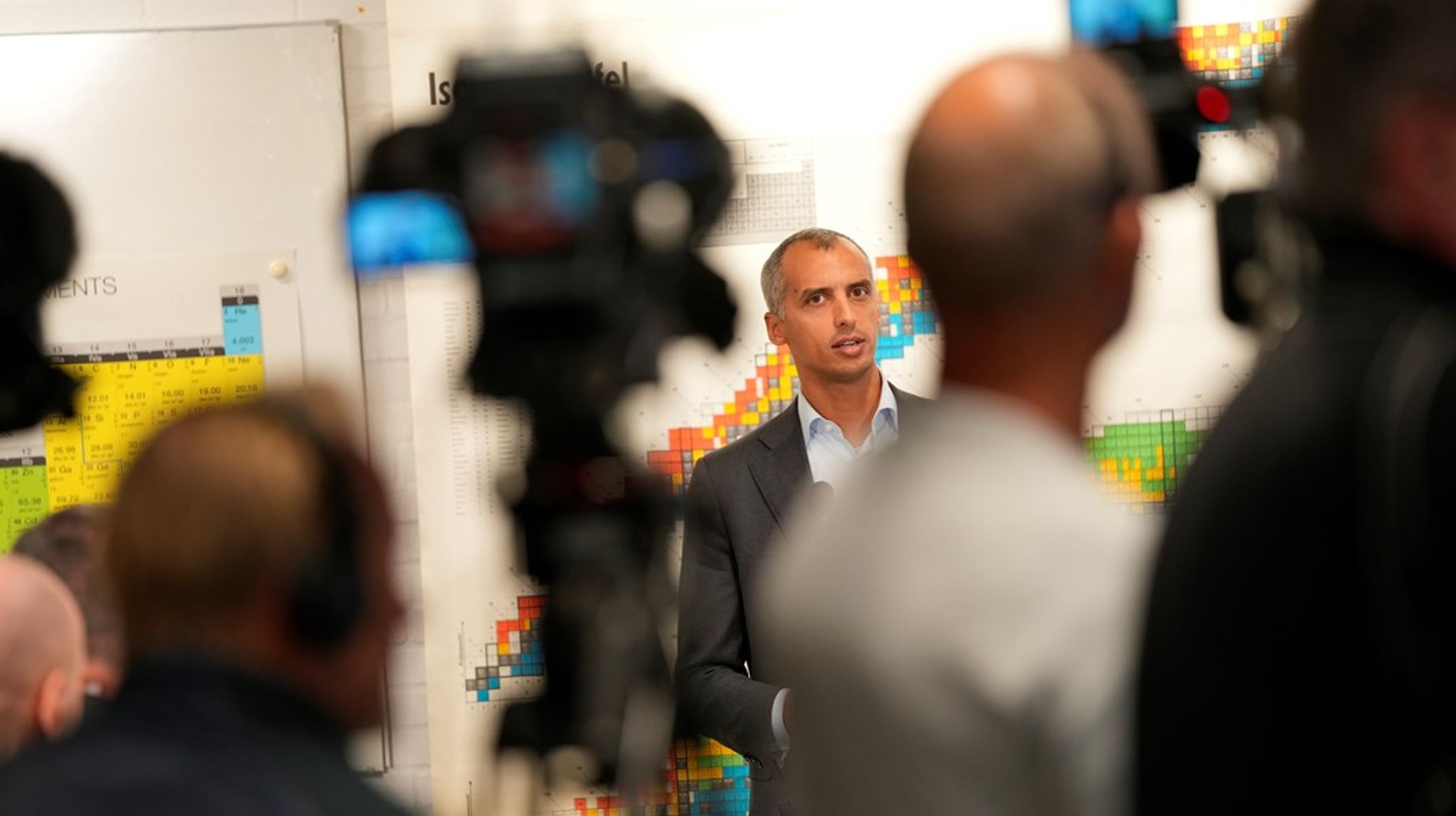 På en folkeskole i Greve præsenterede børne- og undervisningsminister Mattias Tesfaye (S) regeringens folkeskoleudspil. Kortere skoledage, juniormesterlære og en styrket rolle for skolebestyrelserne er på programmet. <br> 
