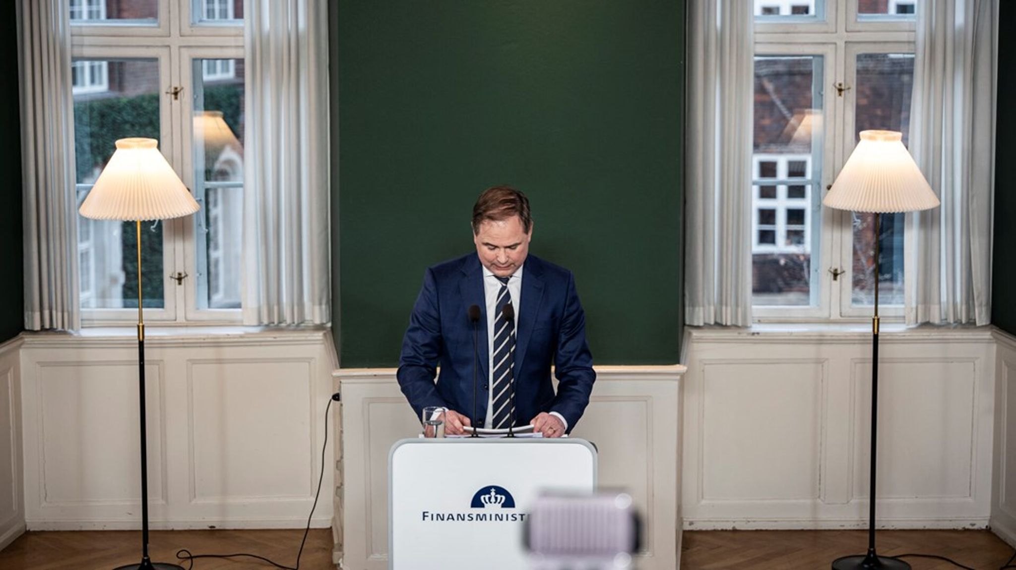Finansminister Nicolai Wammen (S) præsenterede tirsdag regeringens plan for, hvordan over 60 milliarder kroner skal disponeres frem mod 2030.<br>