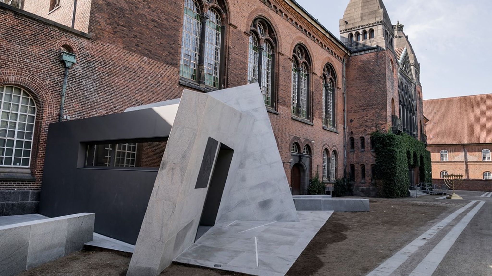 "Museet er særligt bekymret for sikkerheden grundet konflikten. Det er bekymringer, man skal tage utroligt alvorligt. Derfor har jeg også handlet hurtigt,” siger Jakob Engel-Schmidt.&nbsp;