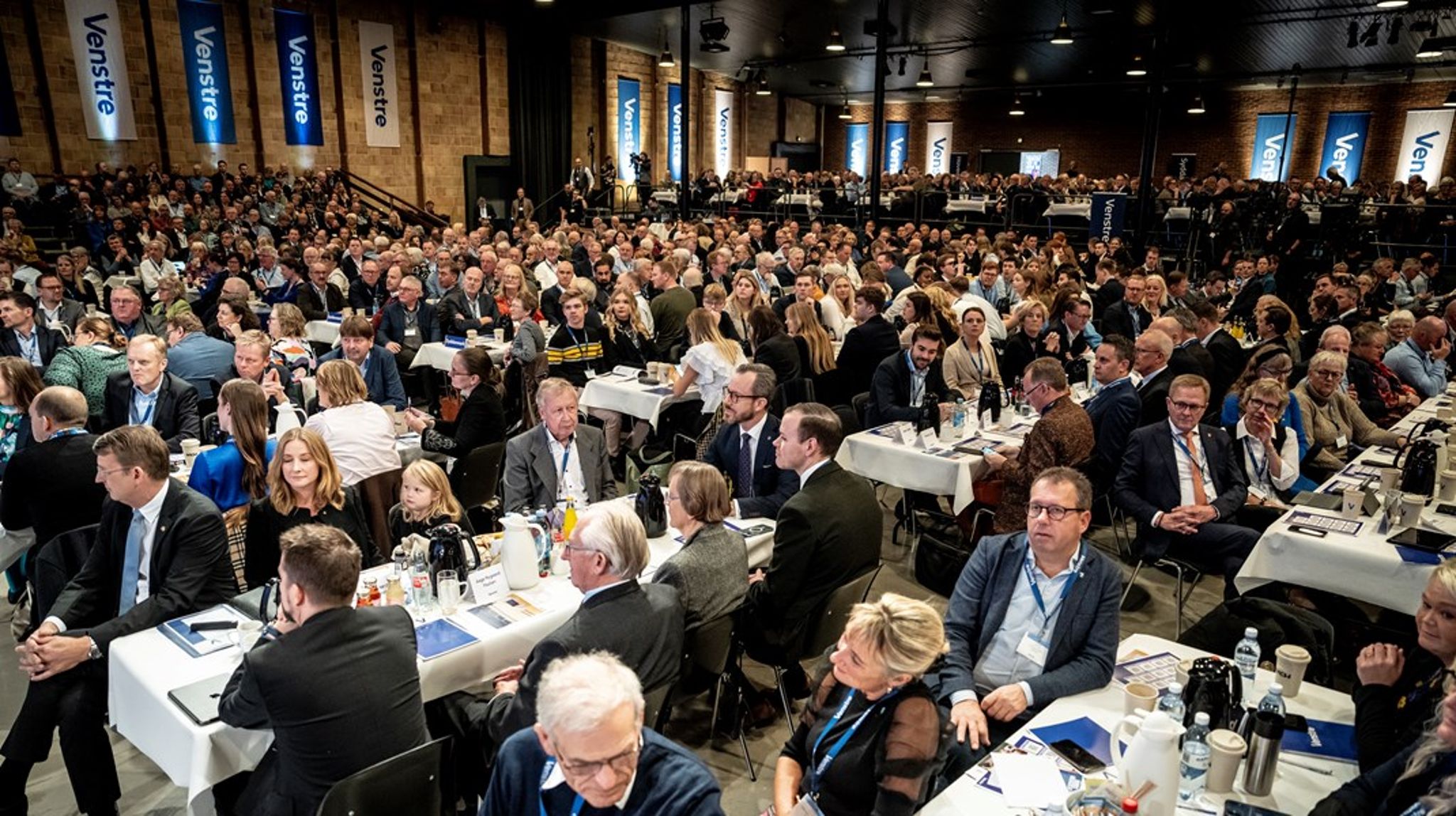<span>”Organisationen Venstre rykkede sammen og mødte talstærkt op på landsmødet for at vise at <i>we are still alive,</i>” siger Esben Schjørring i Ajour.</span>