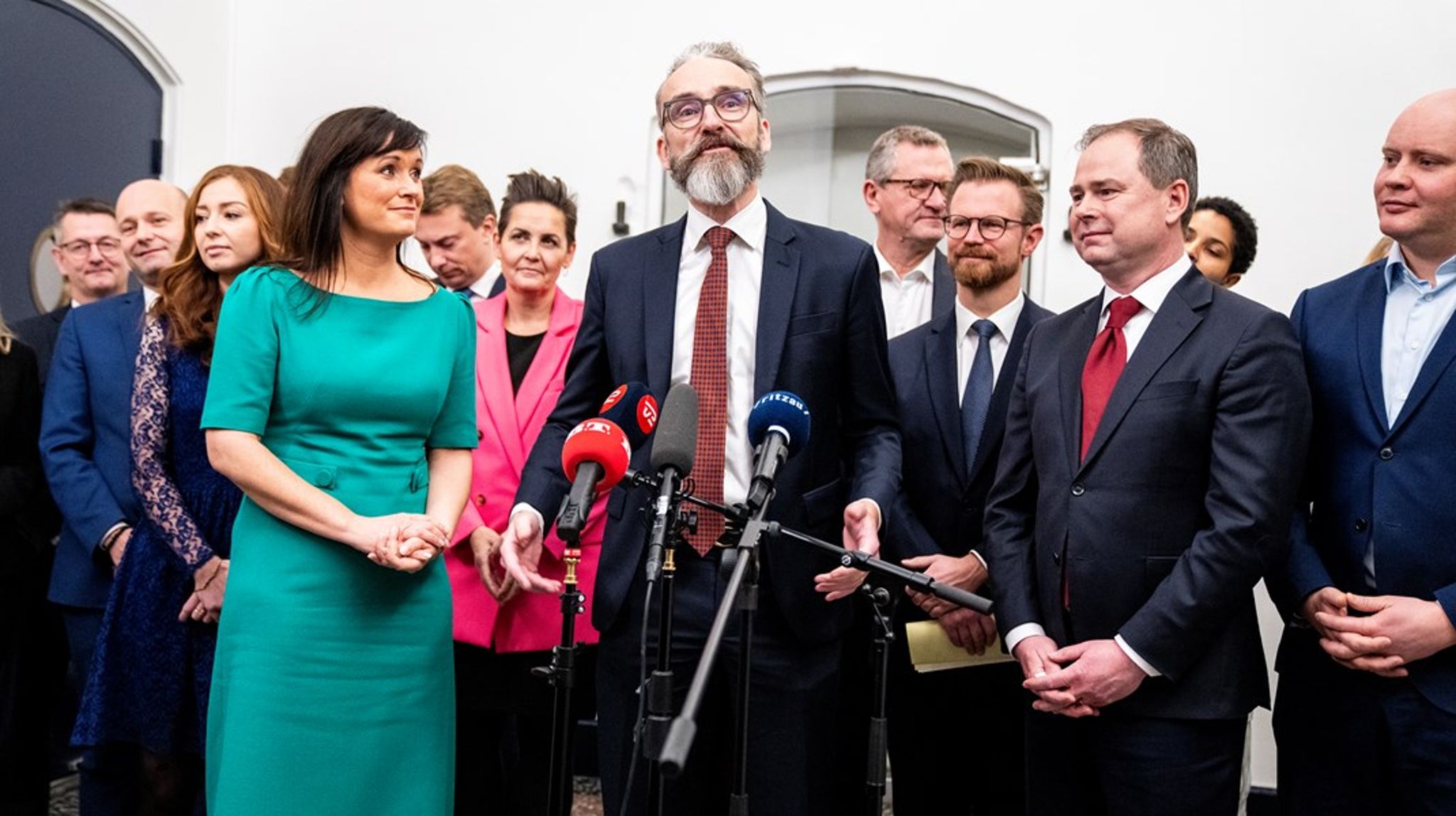 Selvom næste års finanslov minder om en kedelig portion&nbsp;havregrød, der er pyntet med et par små rosiner, har Liberal Alliance og finansordfører Ole Birk Olesen valgt at skrive under på aftalen.