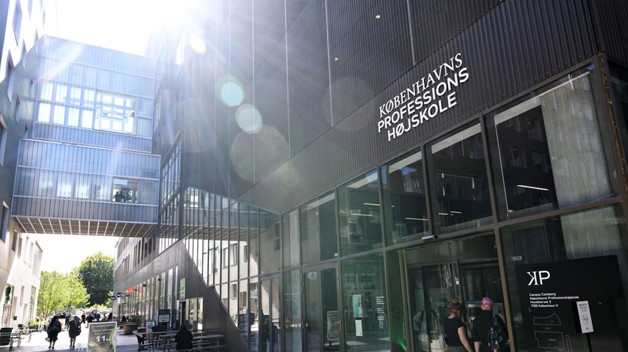 Efter flere højtstående sygeplejerskestillinger skal Sussie Bratbjerg Israelson nu lære fra sig på Københavns Professionshøjskole.