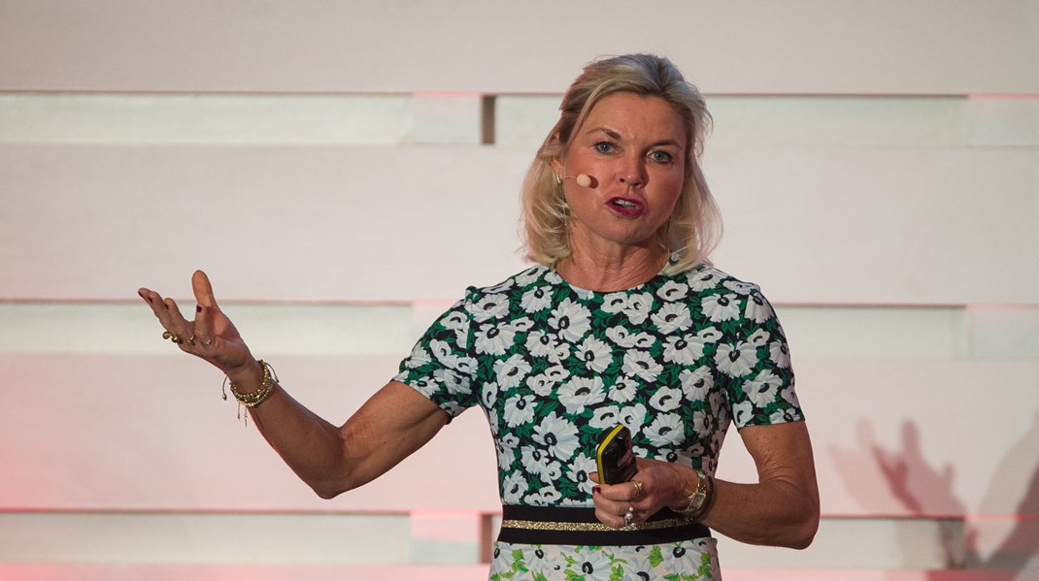 Jette Nygaard-Andersen stopper som administrerende direktør i den britiske bettinggigant, der efter anklager om bestikkelse indgik forlig med det britiske skattevæsen i starten af december.