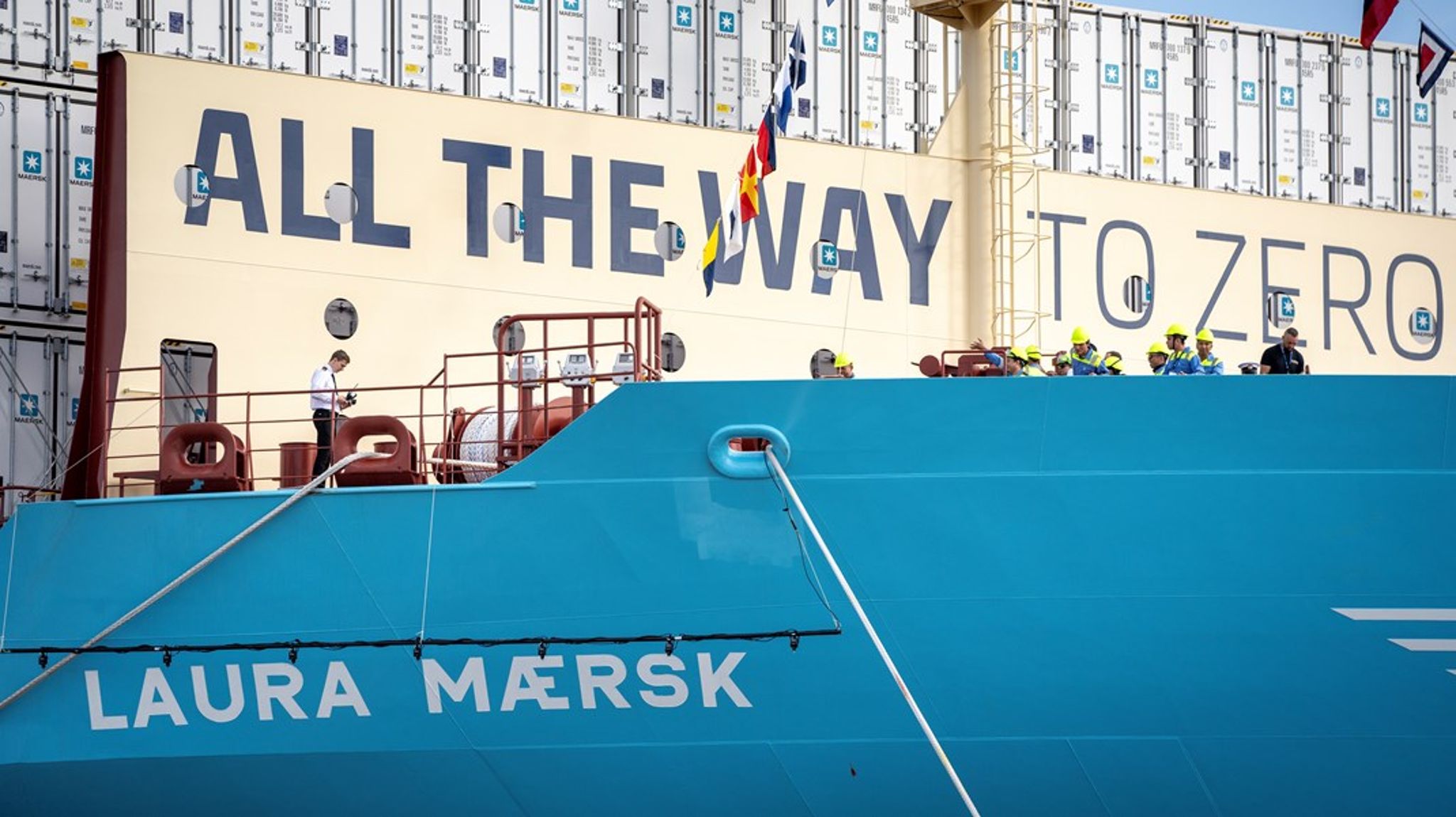 I juli blev verdens første elektriske containerskib søsat i Yangzhou i Kina. Og på Langelinie i København navngav EU-Kommisionsformand Ursula Von der Leyen verdens første metanoldrevne containerskib. Det er vigtige fremskridt, skriver Rasmus Bjerring Larsen.