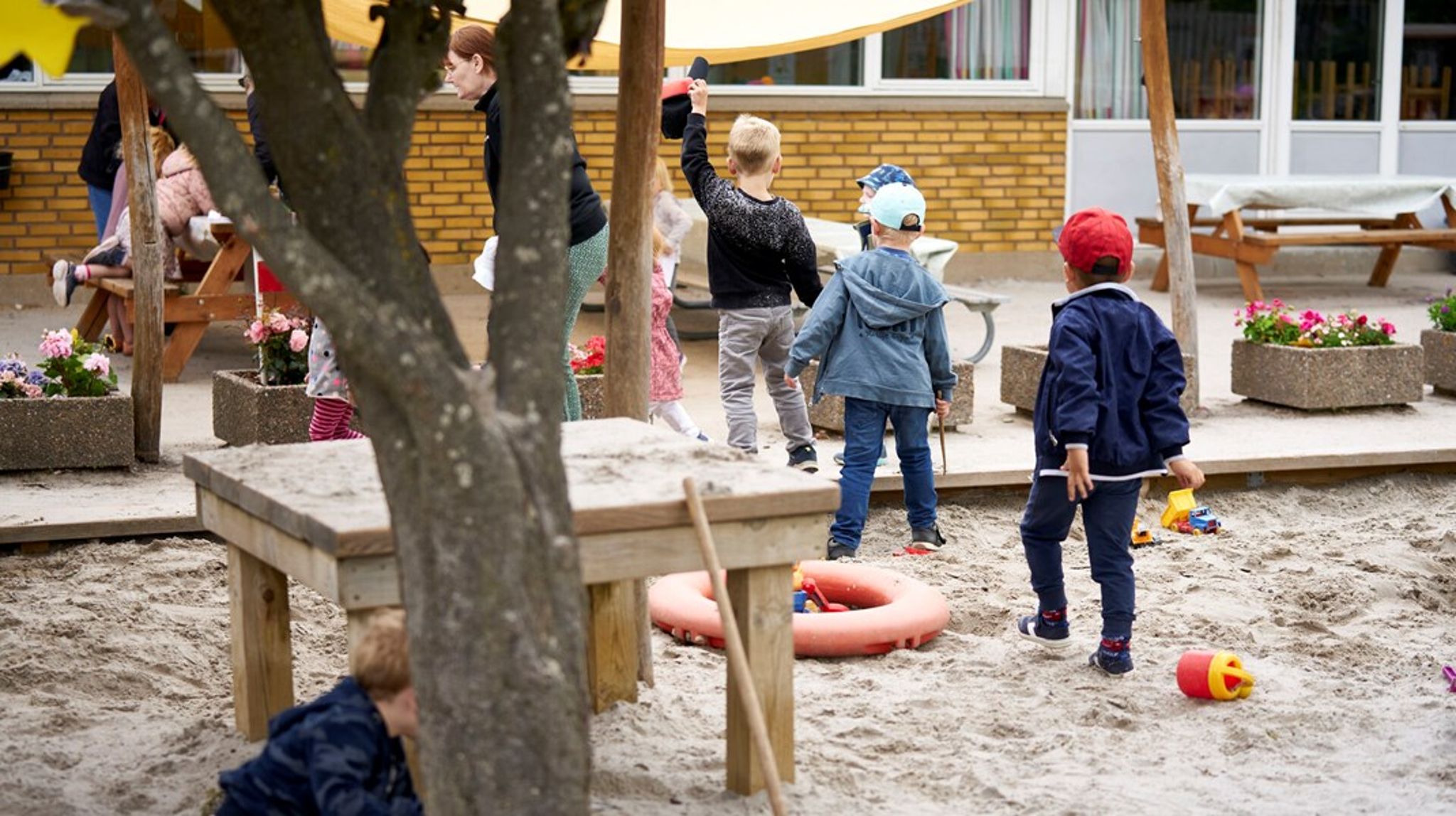 Lovkravet om minimumsnormeringer begynder nu for alvor at afspejle sig i kommunernes budgetter for 2024.<br>