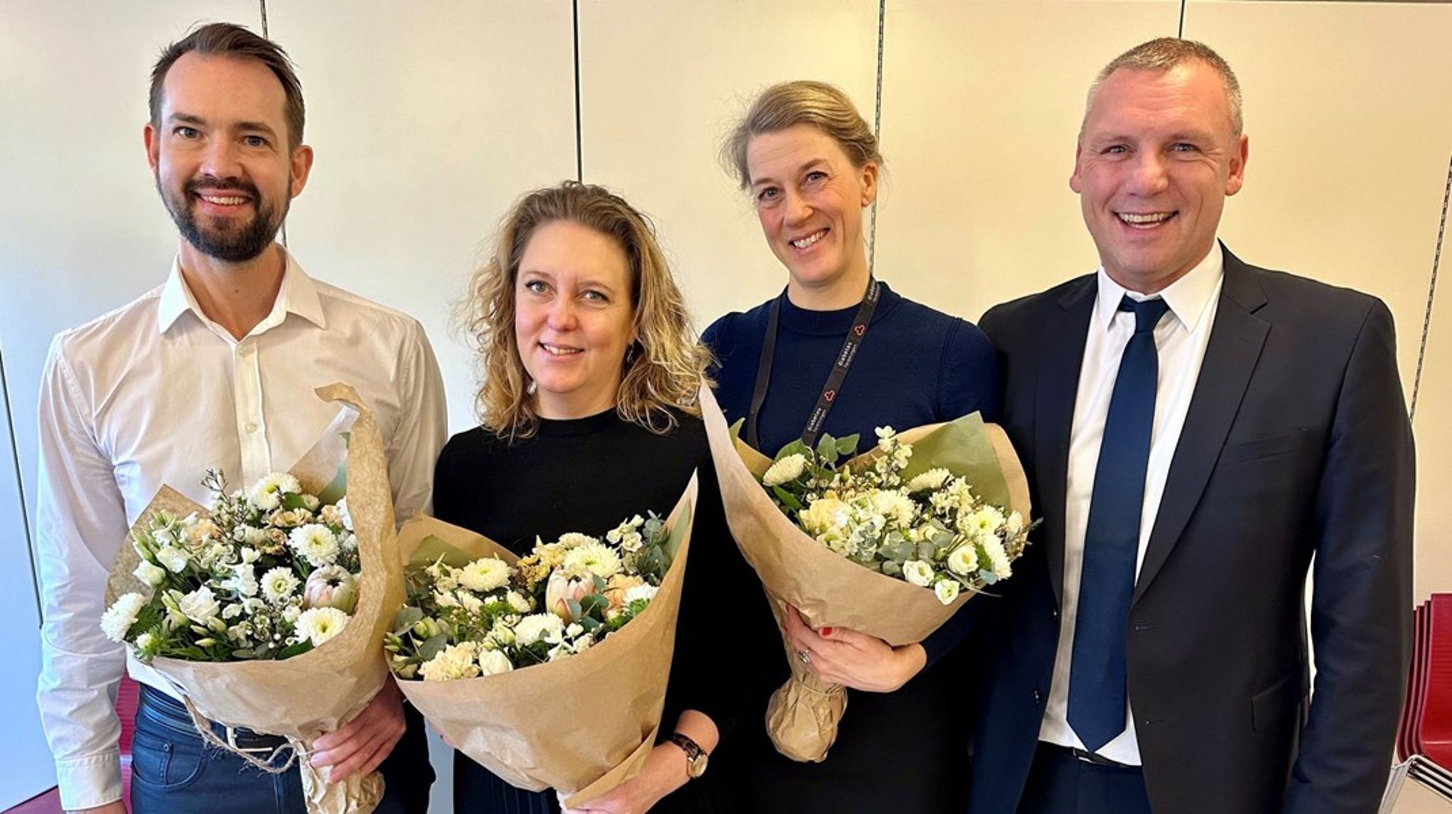 Marketingchef Sebastian Erbo Hoffmann bliver chef for
Forretning og Strategi, chef for Public Affairs Eva Tingkær udnævnes til
vicedirektør, mens politisk chefkonsulent Signe Riis Andersen bliver politisk
chef i&nbsp;Diabetesforeningen.&nbsp;<br>