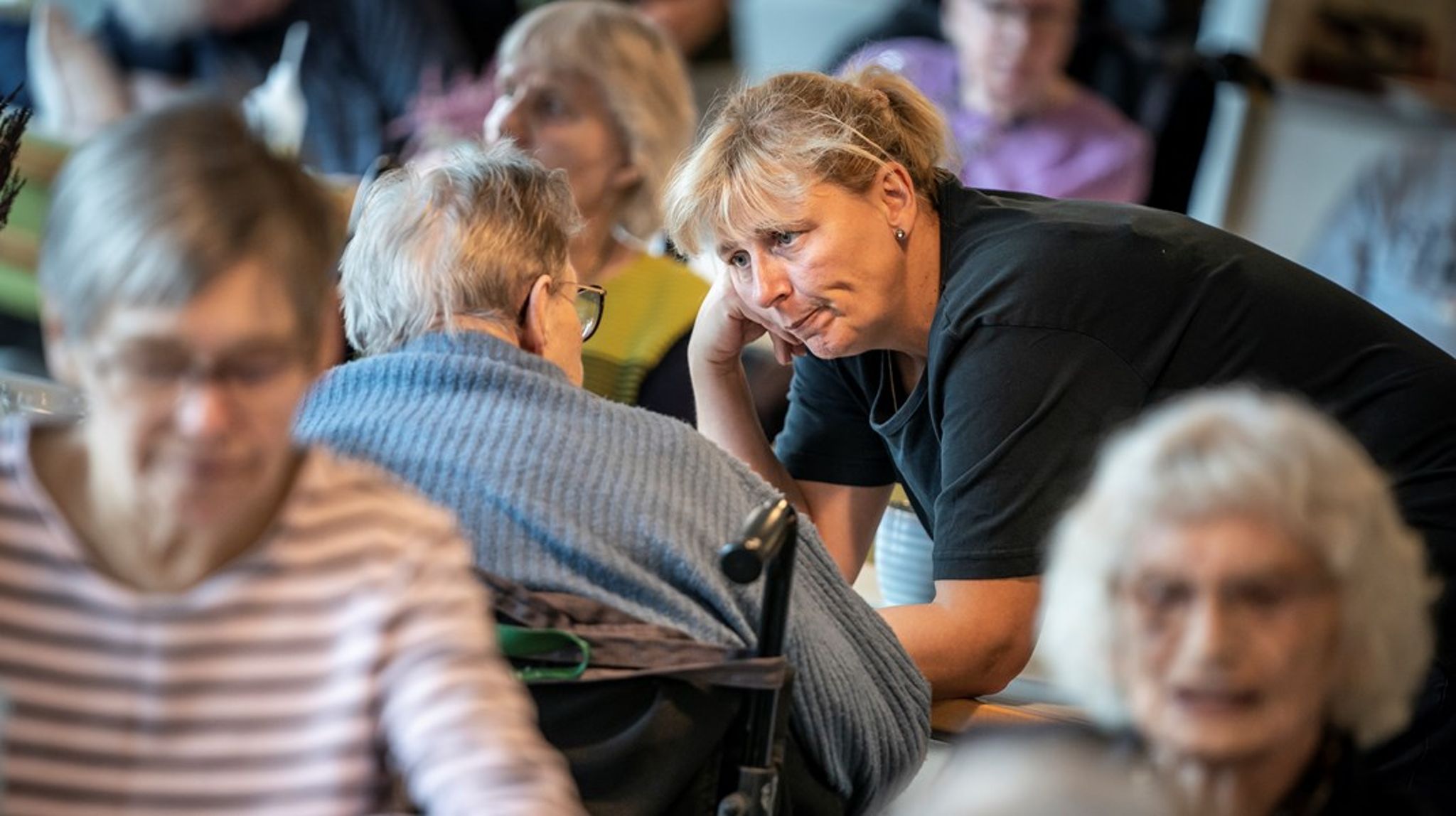 Socialrådgiverne kan sikre større lighed i alderdommen, hvis de fik lov til at spille en større rolle på ældreområdet, skriver Ditte Brøndum.