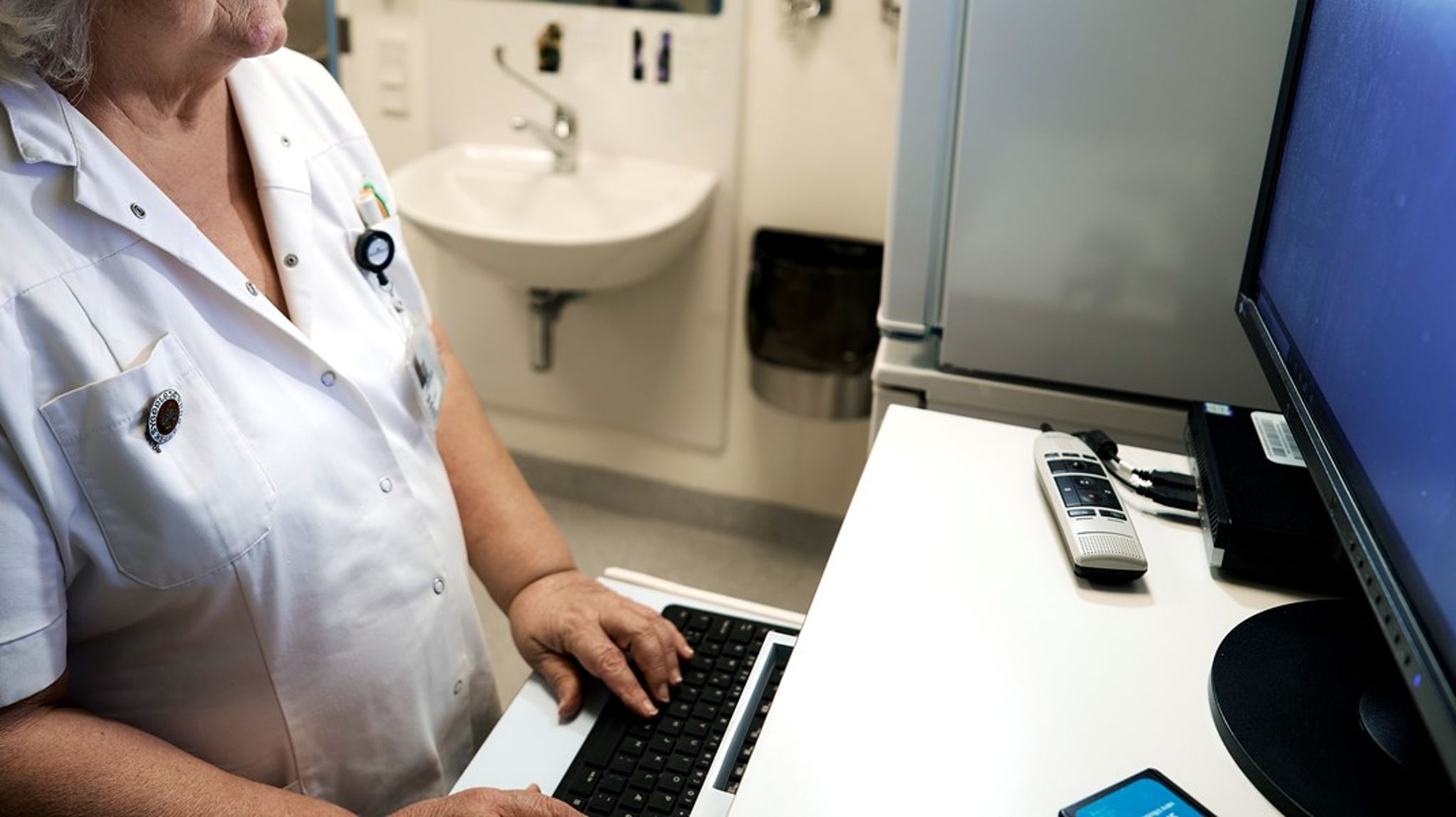 Alt for mange patientnære oplysninger er strandet i&nbsp;praktiserende læger og andre af sundhedsvæsenets aktørers&nbsp;egne fagsystemer, skriver Mads Duedahl og Lars Gaardhøj.