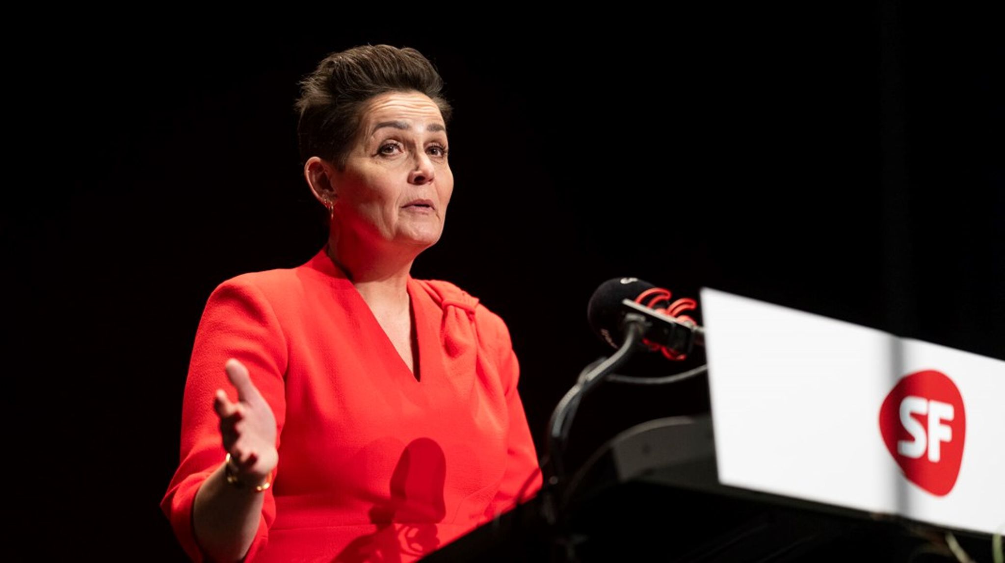 SF-formand Pia Olsen Dyhr står lige nu stærkt i partiet, at selv en bunke rosende ord om Løkke ikke fører til åbent oprør fra baglandet. Men begejstringen for en alliance med Løkke er til at overskue.&nbsp;