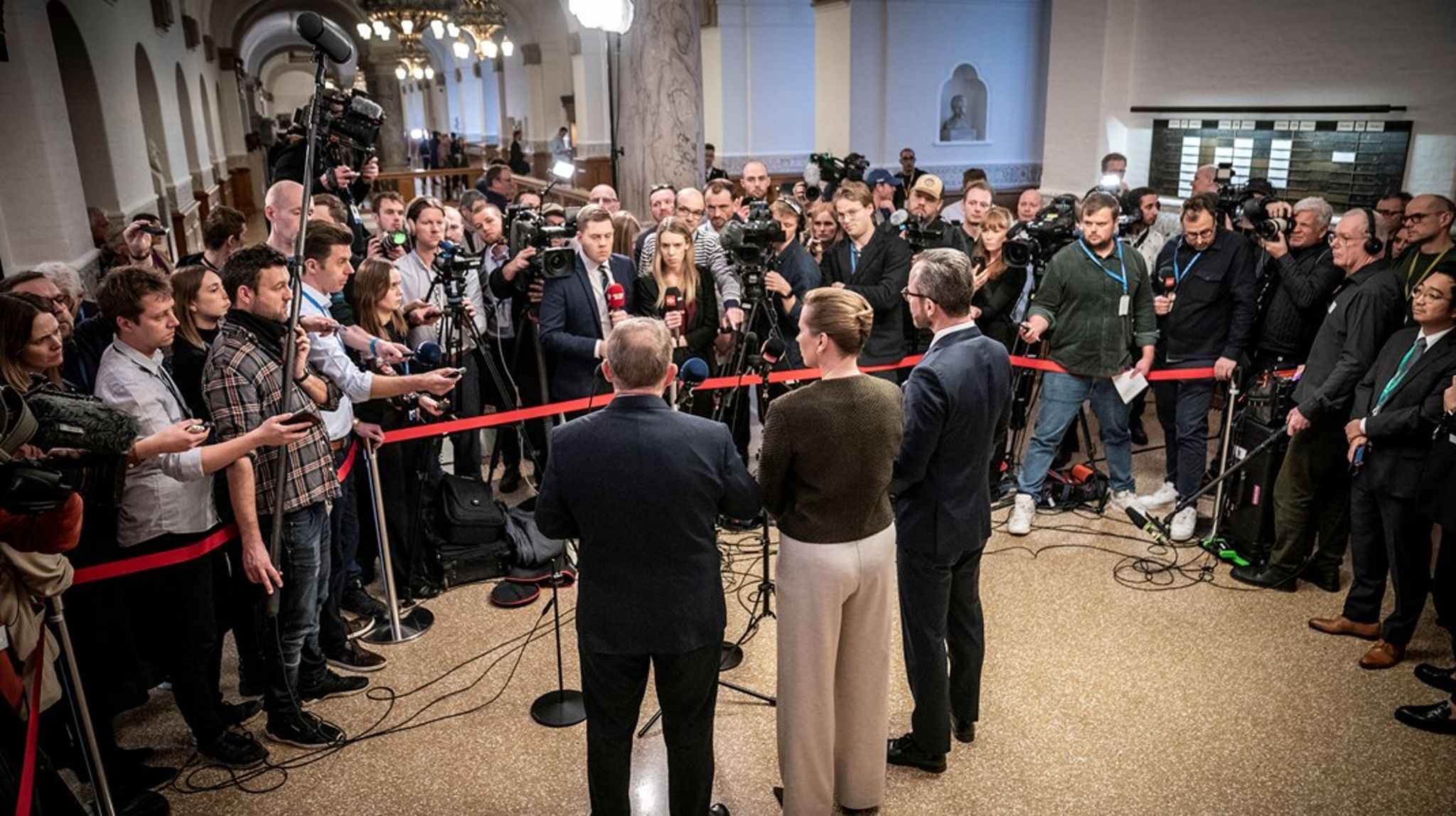 Med de nye retningslinjer for god presseskik vil de professionelle medier vise, at de tager ansvar for indholdet - modsat de store techplatforme. Det skriver Altingets chefredaktør, som har været med til at formulere de nye retningslinjer 