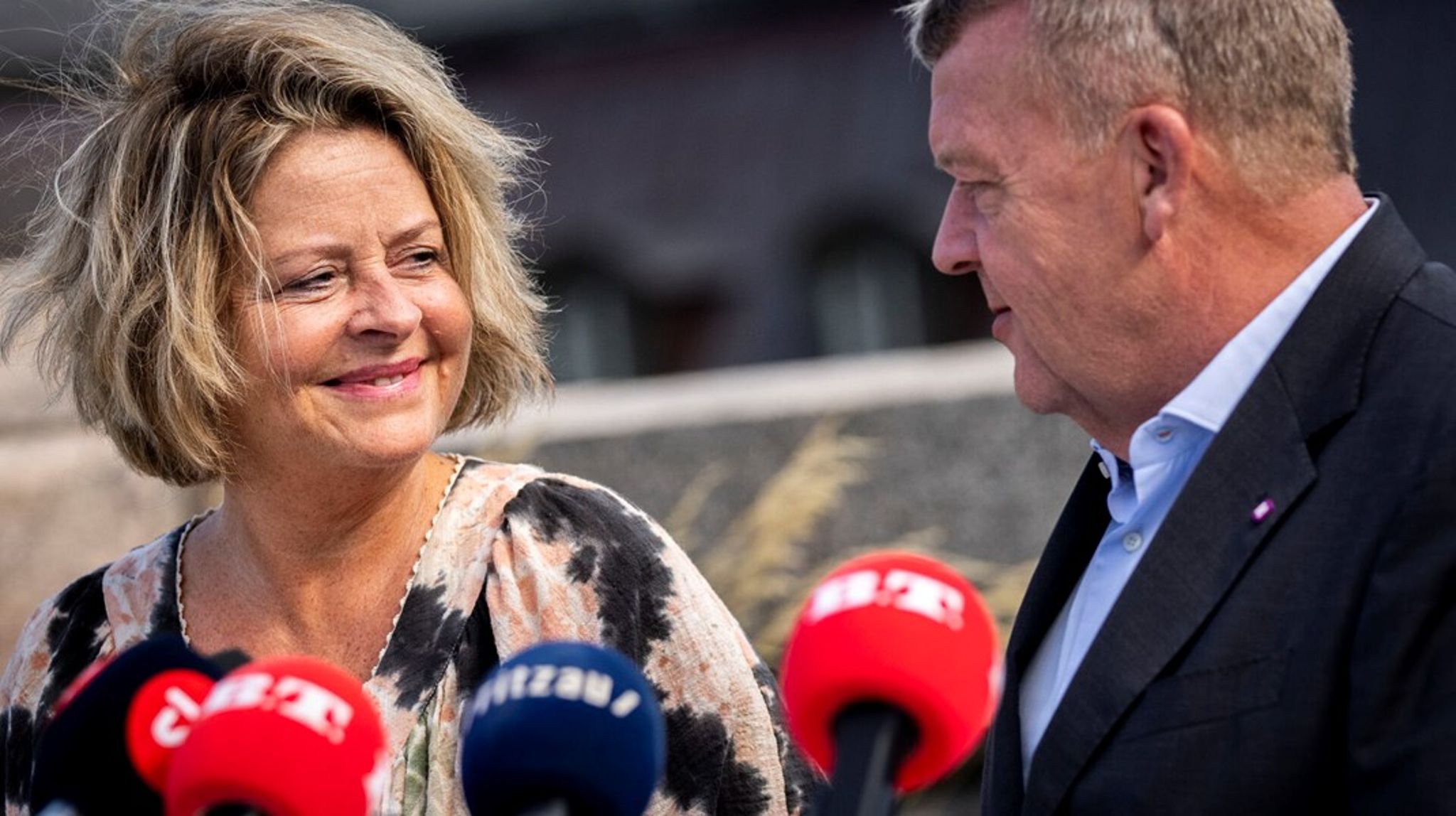 Stine Bosse ved godt, at hun "stiller rumpetten i klaskehøjde" ved at gå aktivt ind i politik, siger hun i podcasten. Men Lars Løkkes tilbud om at stille op til EU-valget for Moderaterne kunne hun ikke sige nej til.&nbsp;