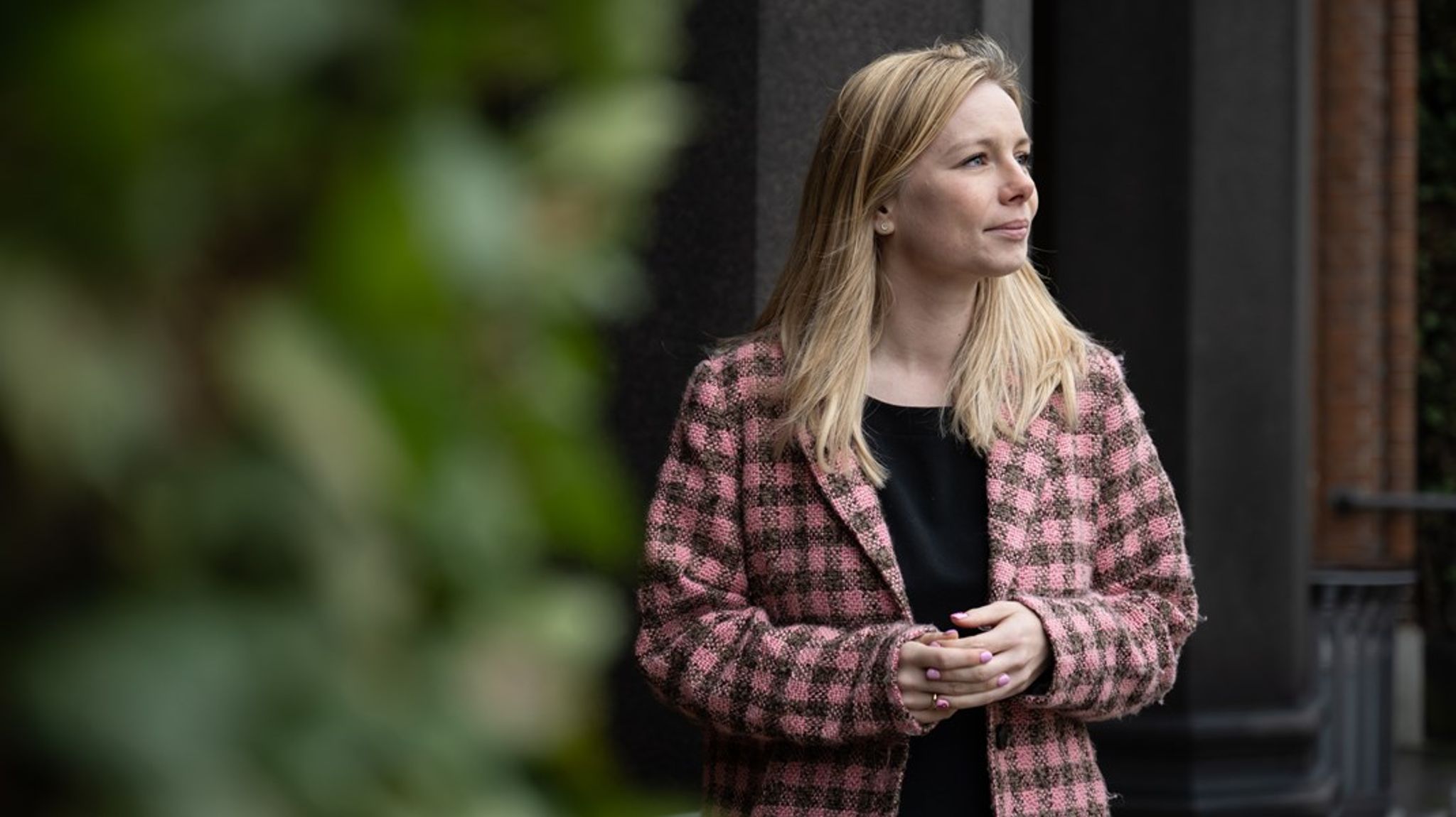 "Min generation kan heller ikke tage for givet, at vi er en
del af et stærkt og forpligtende fællesskab i Europa," siger den radikale spidskandidat, Sigrid Friis.