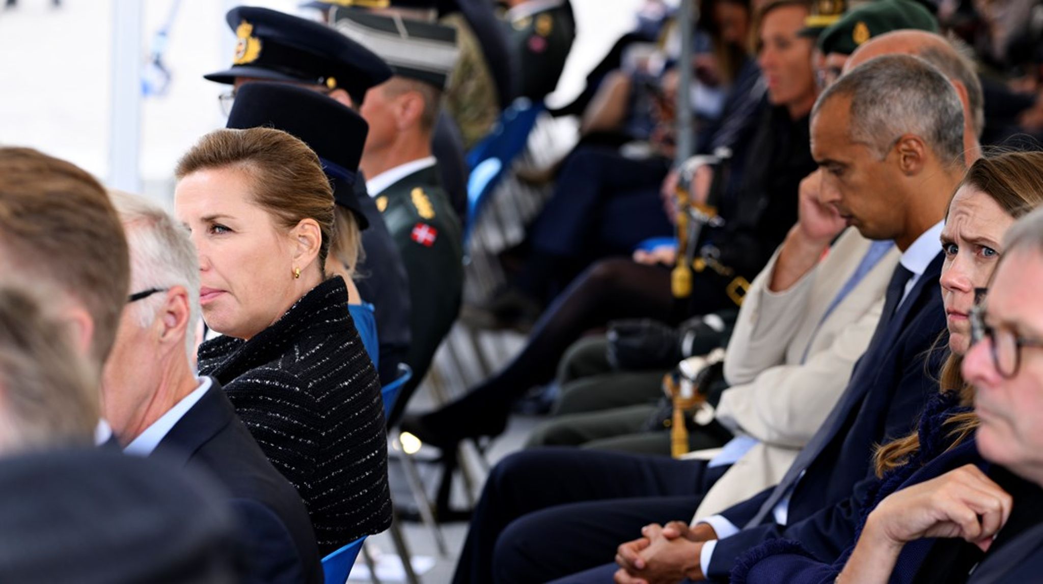 Skal toppolitikere og topembedsmænd kunne tage hvilket som helst job i det private, når de stopper? Ny kortlægning viser hyppig forekomst af potentielle interessekonflikter.