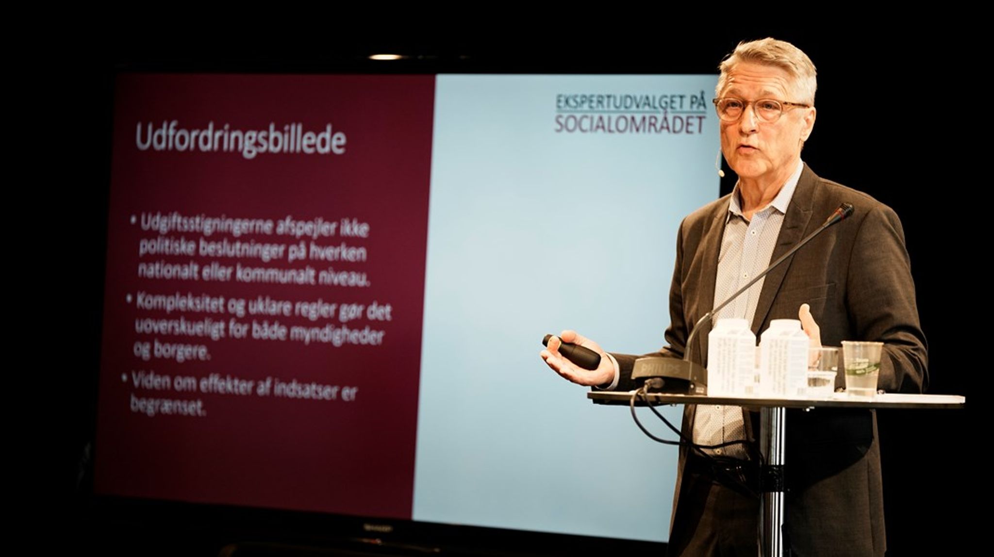 Initiativet er inspireret af Tranæs-udvalget, der i sin rapport fastholder, at Ankestyrelsen fortsat skal være uafhængig til trods for det nye tiltag. Men i hvilket uvildigt system vil man høre den ene, men ikke den anden part? Og samtidig invitere lovgiver med om bordet? skriver Simon Toftgaard Jespersen.