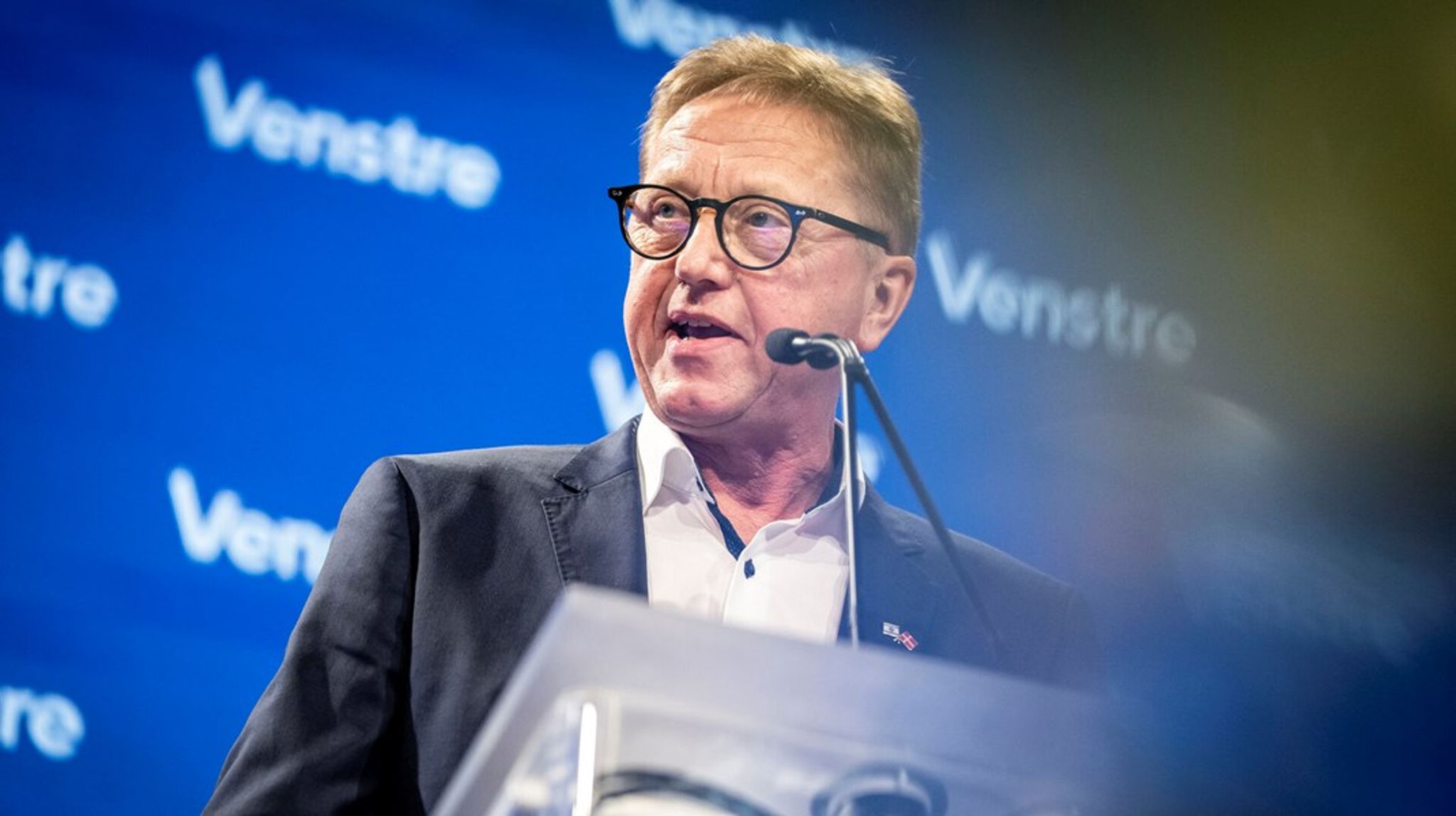 Asger Christensen (V) understreger overfor Altinget, at han selv har taget 15 hektar jord ud på sin egen gård indenfor de seneste 10 år. Hovedprioriteten i diskussionen om, hvad jorden i EU skal bruges til i fremtiden, skal dog være at brødføde europæerne, fastslår han.