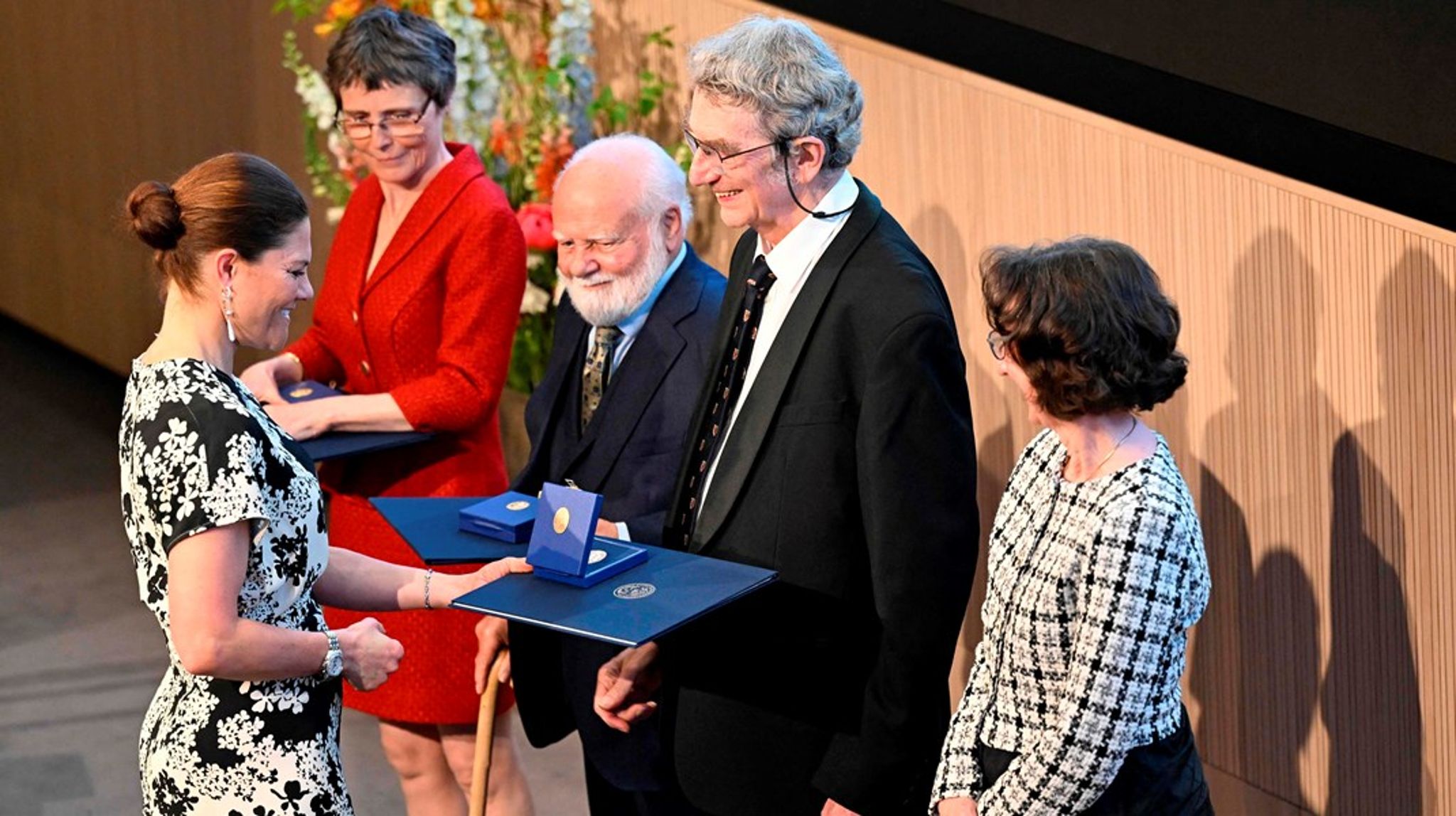 Kronprinsesse Victoria overrakte Jørgen Christensen-Dalsgaard, samt kollegaerne&nbsp;Douglas Gough&nbsp;og&nbsp;Conny Aerts,&nbsp;Crafoordprisen i astronomi.