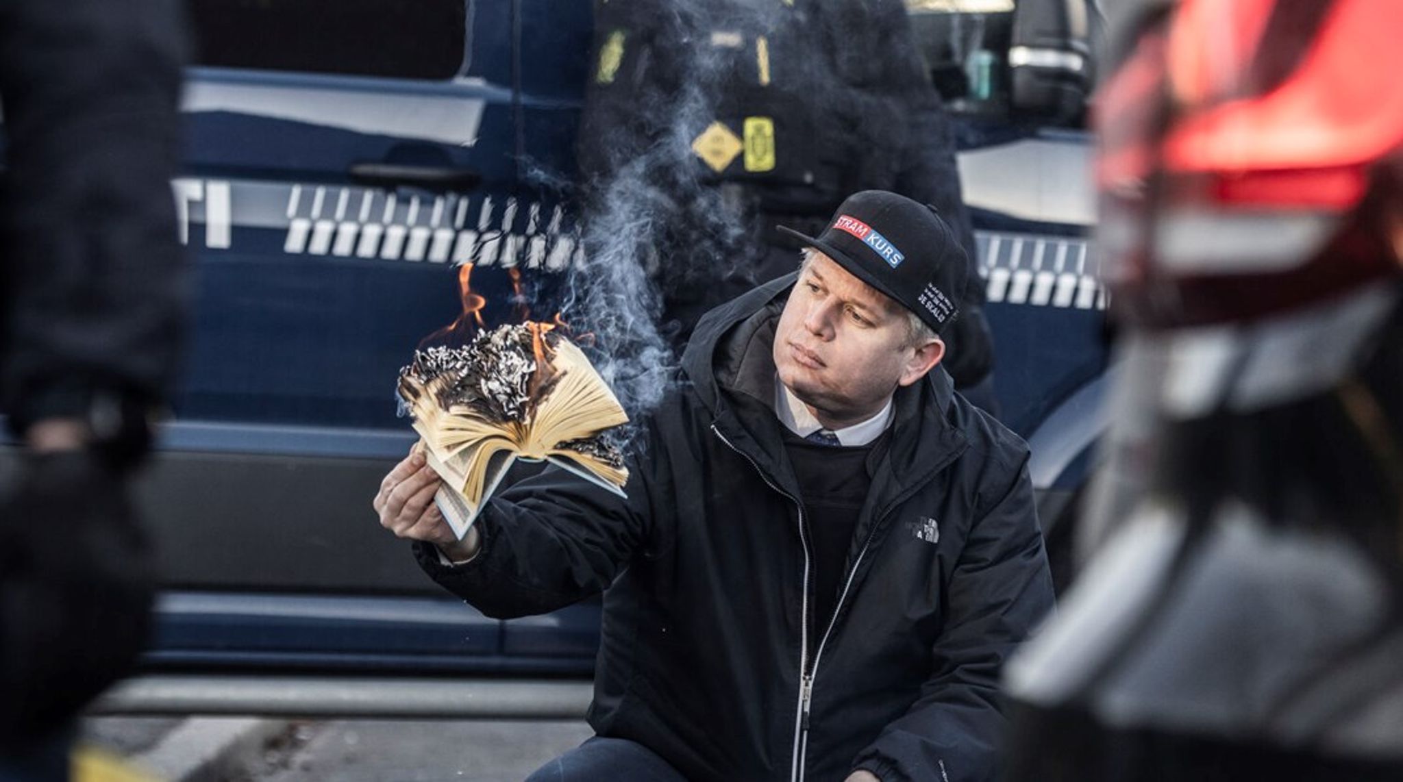 Rasmus Paludan forsøger at blive valgt ind i Europa-Parlamentet i Sverige.
