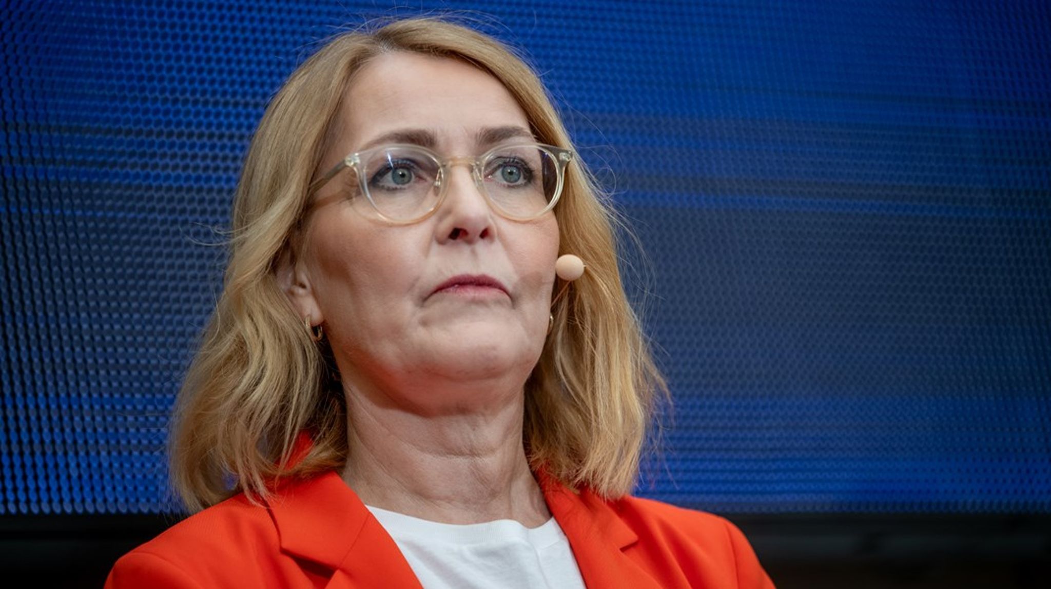 Christel Schaldemose forholdt sig mandag morgen til valgresultatet, hvor Socialdemokratiet tabte 5,9 procentpoint.